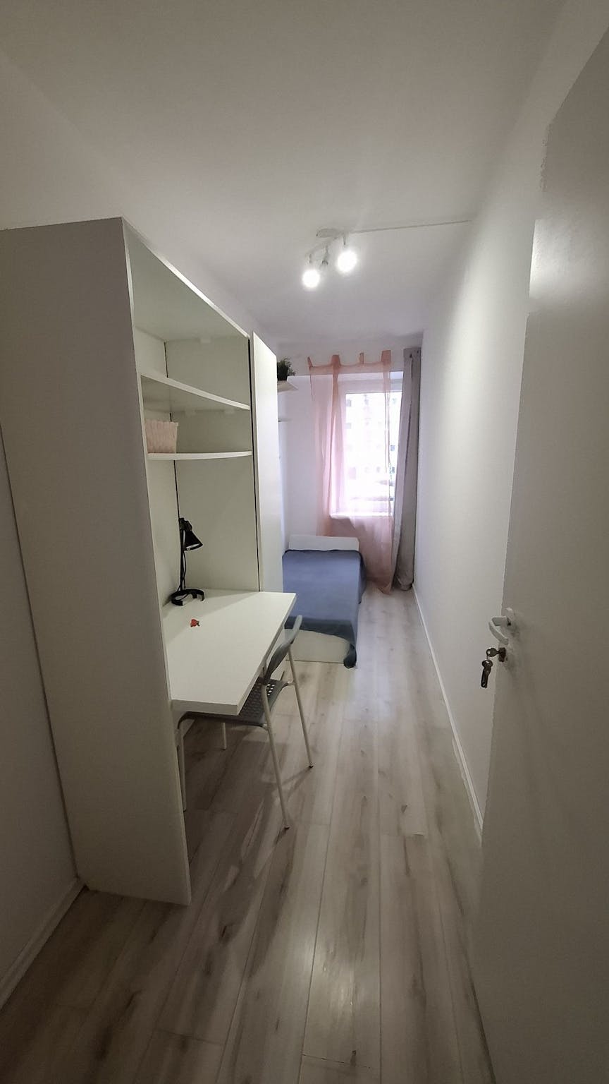 Niegocińska, Warsaw preview