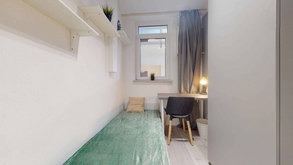 Opinogórska, Warsaw preview