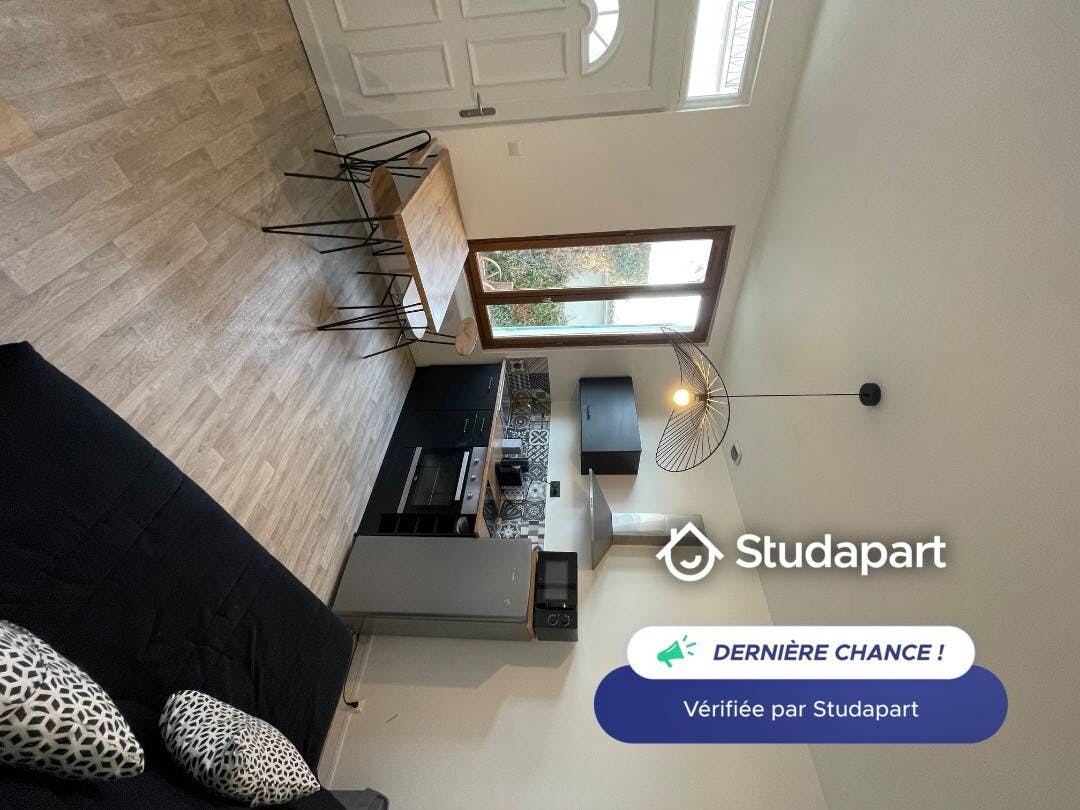 Hus att hyra för 680 € i månaden i Auxerre, Rue de la Noue