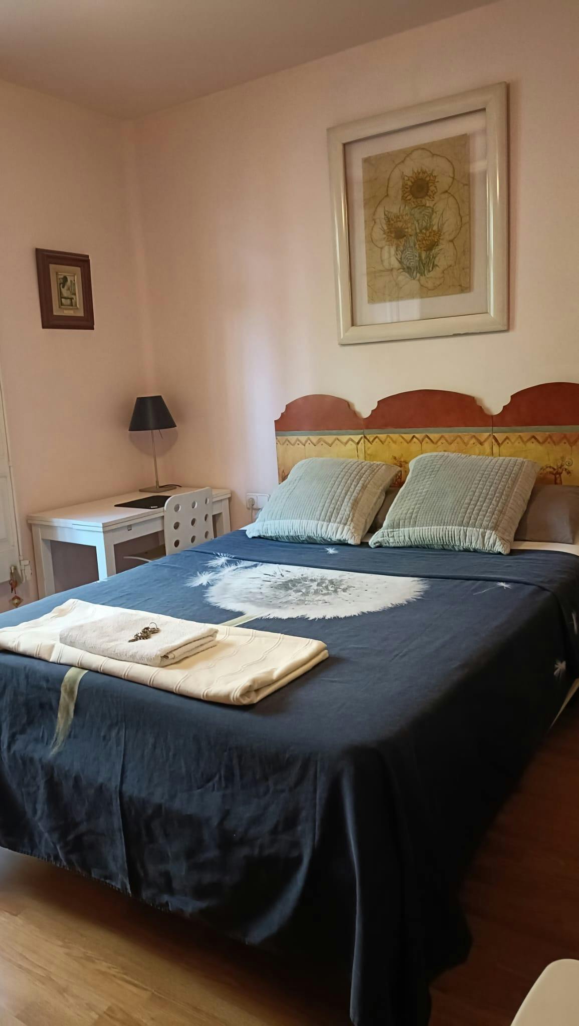 Carrer de les Tres Torres, Barcelona preview