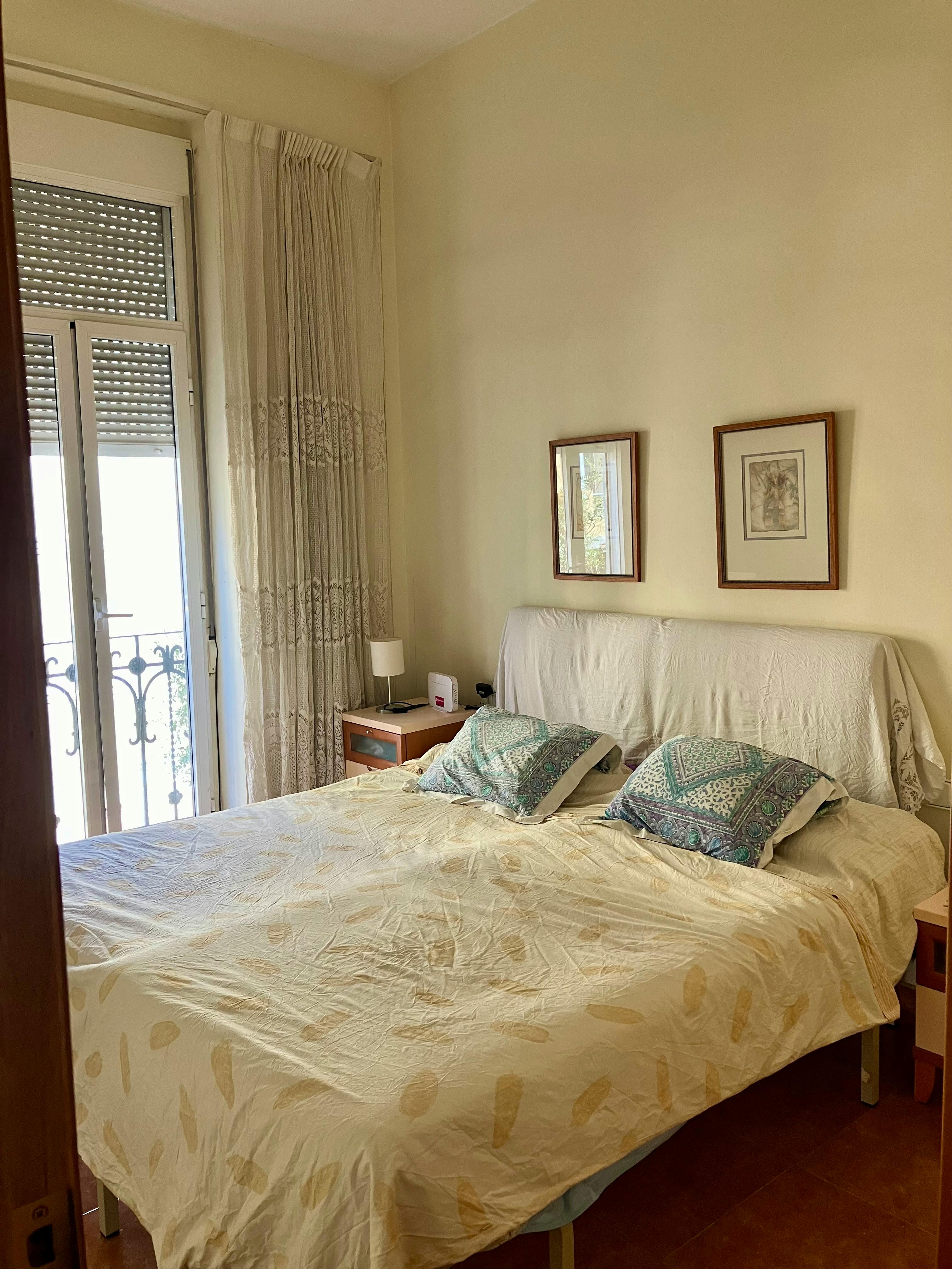 Carrer del Pintor Salvador Abril, Valencia preview