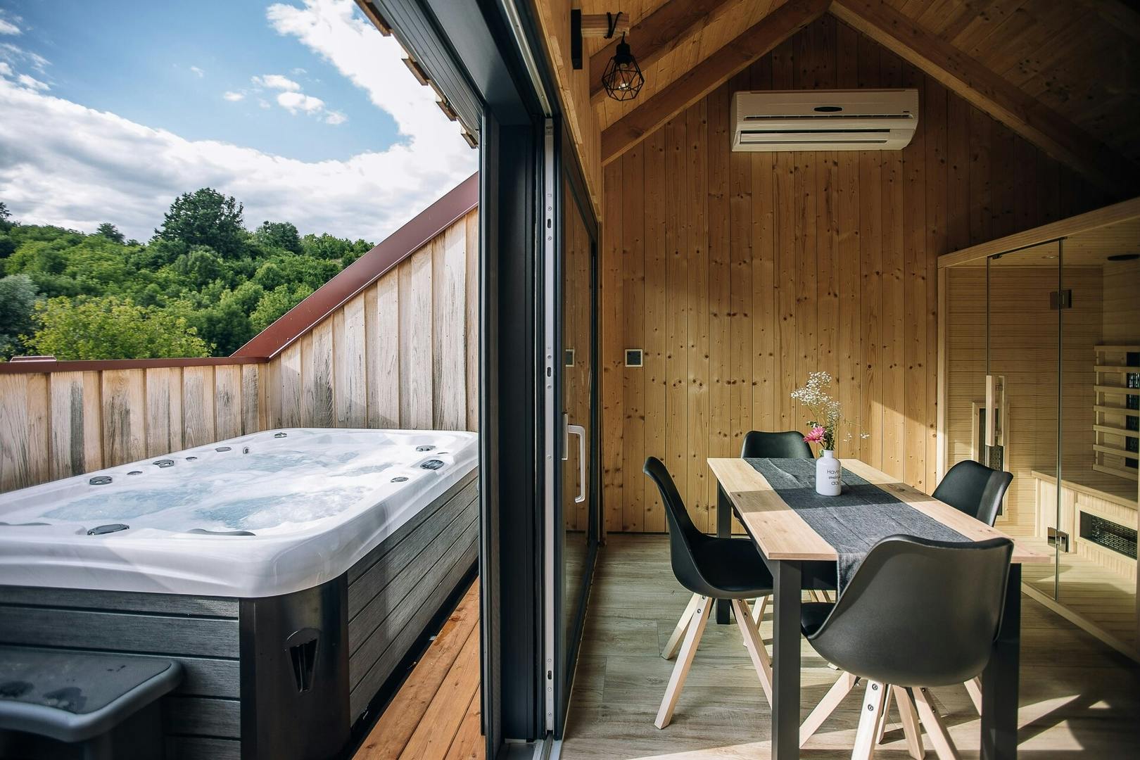 Hus att hyra för 3 200 € i månaden i Kamnica, Rošpoh - del