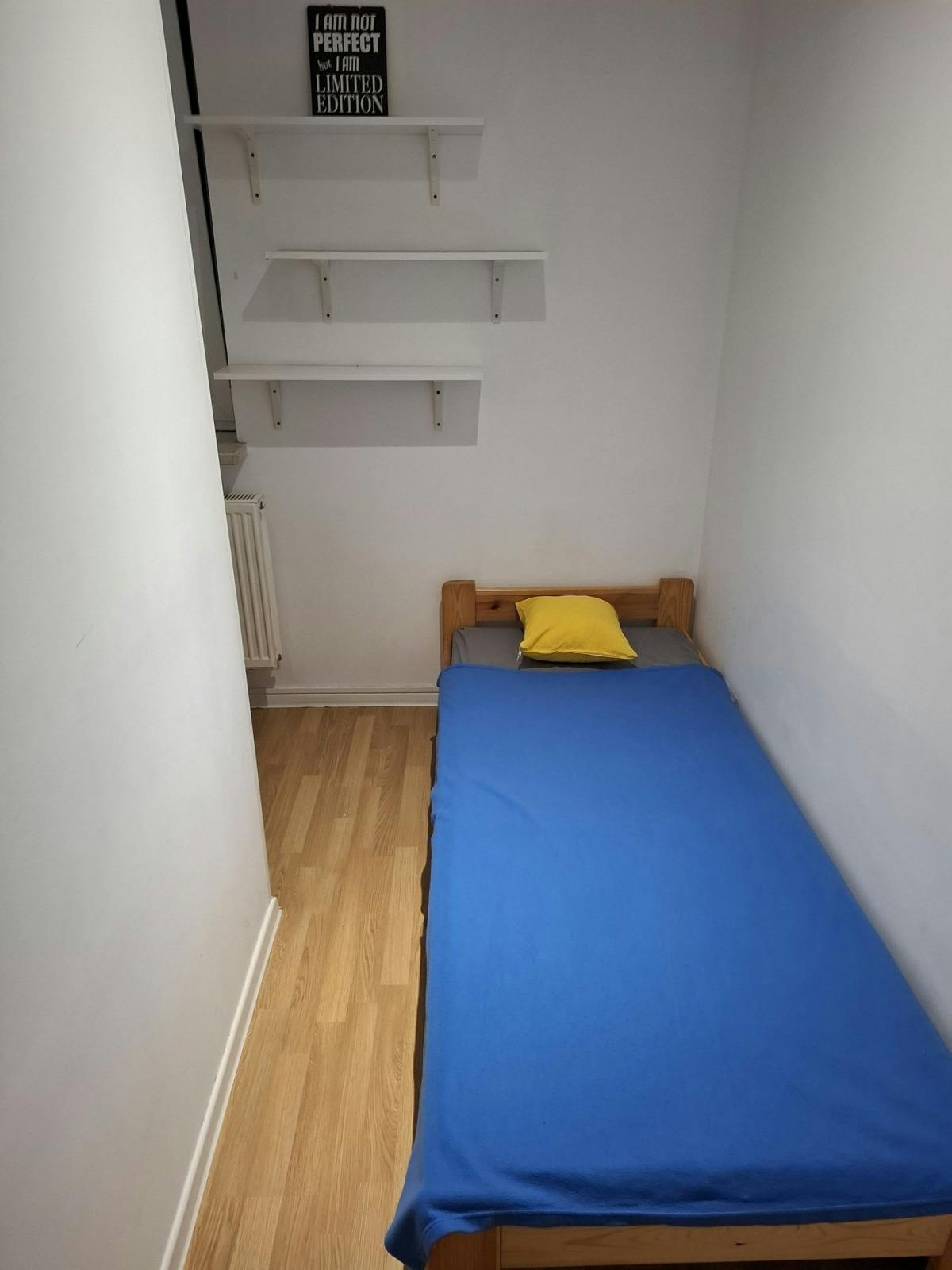 Pod Lipą, Warsaw preview