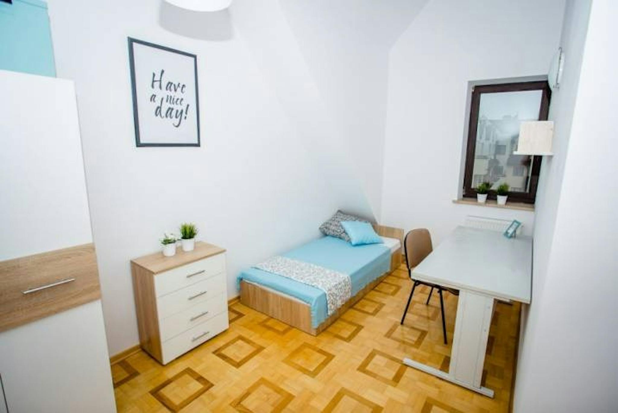 Pod Strzechą, Warsaw preview