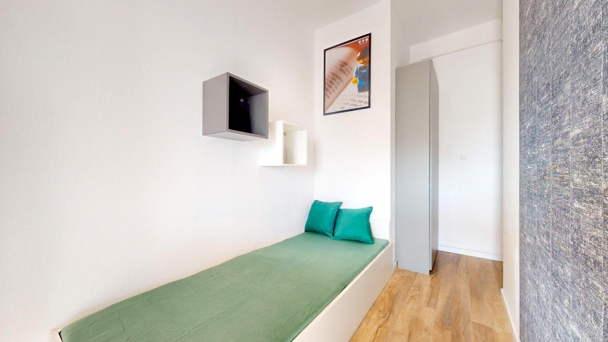 Polinezyjska, Warsaw preview