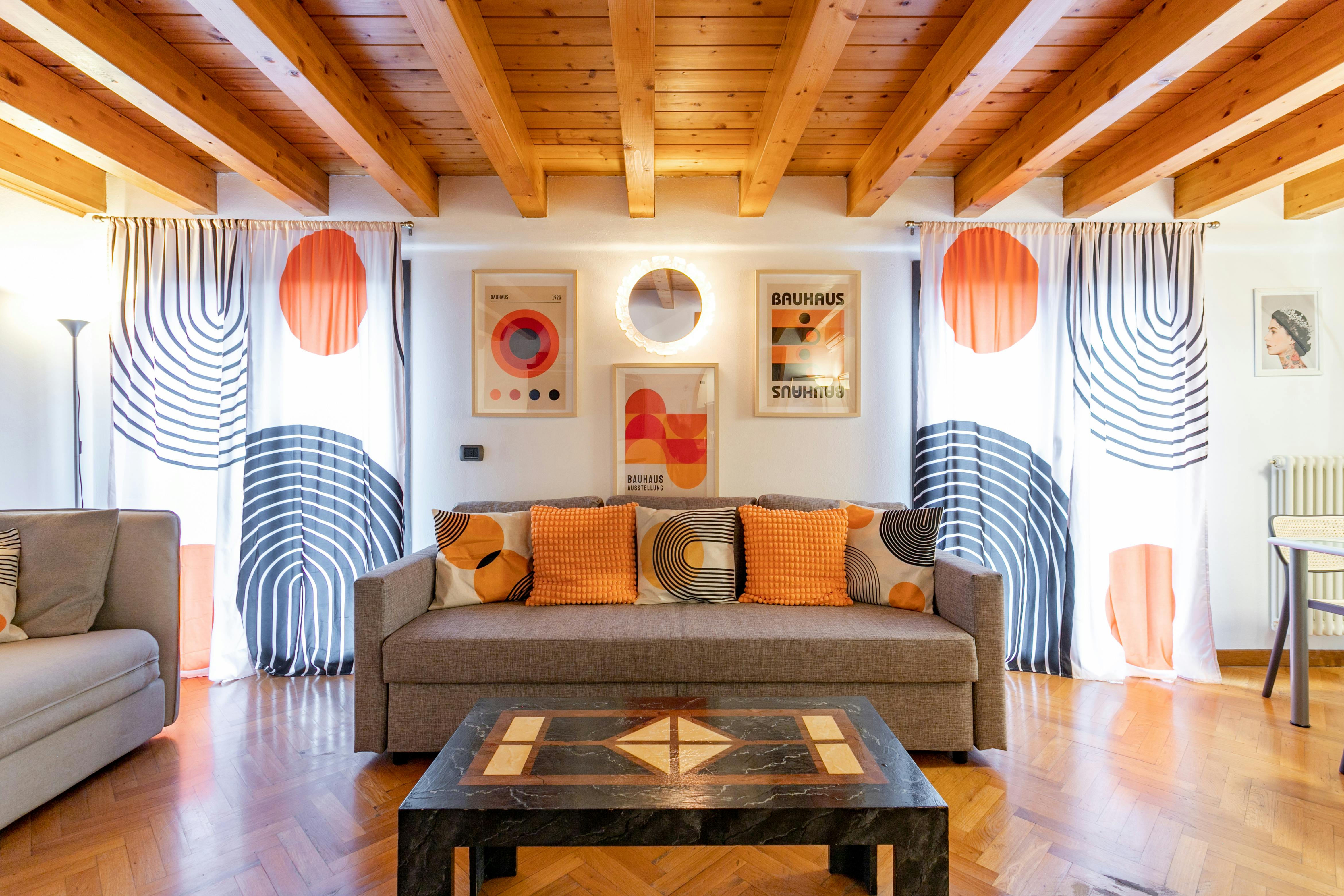 Viale Lunigiana, Milan preview