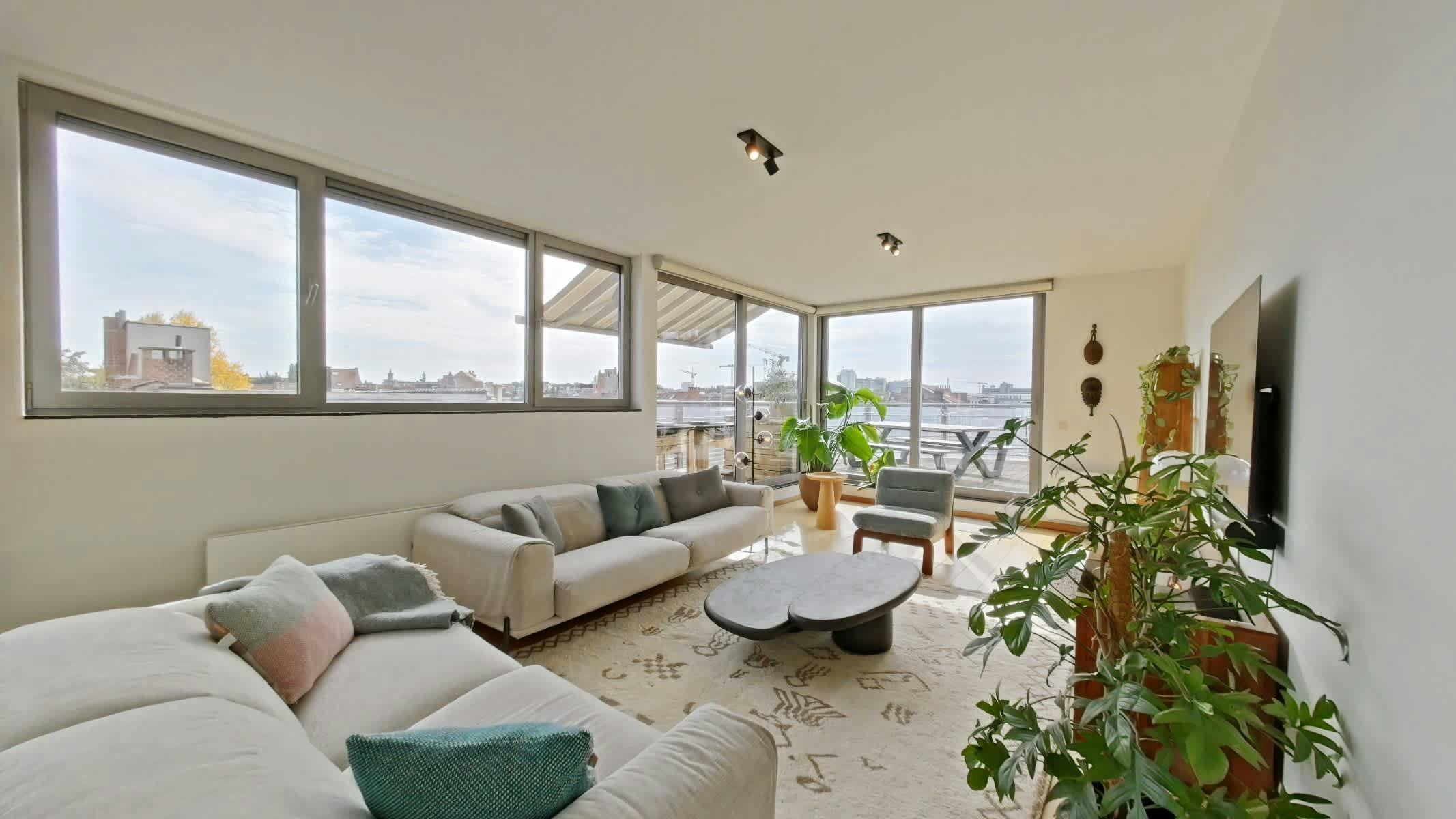 Apartment for rent for €4,080 per month in Etterbeek, Rue Capitaine Joubert