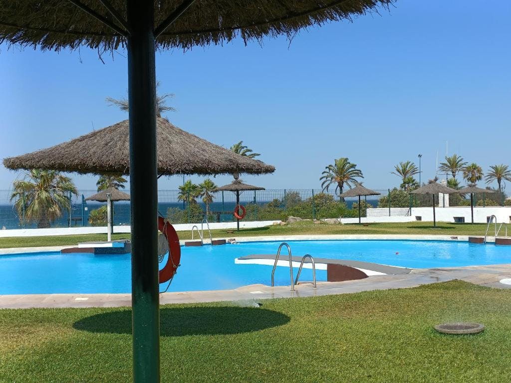 Appartement à louer pour 1 100 €/mois à Cadiz, Calle de la Barrosa