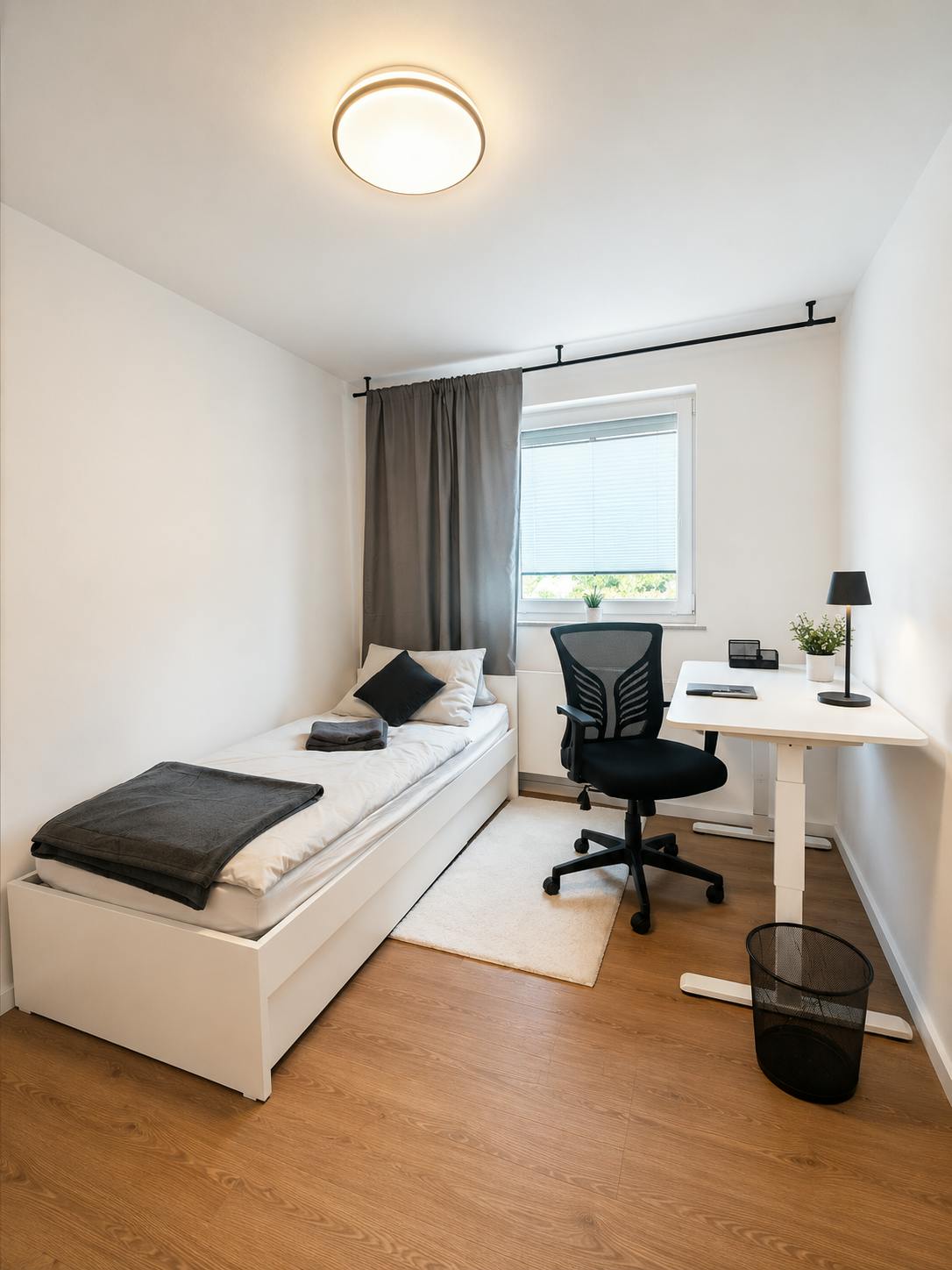 WG-Zimmer zu mieten für 625 € pro Monat in Großbettlingen, am See