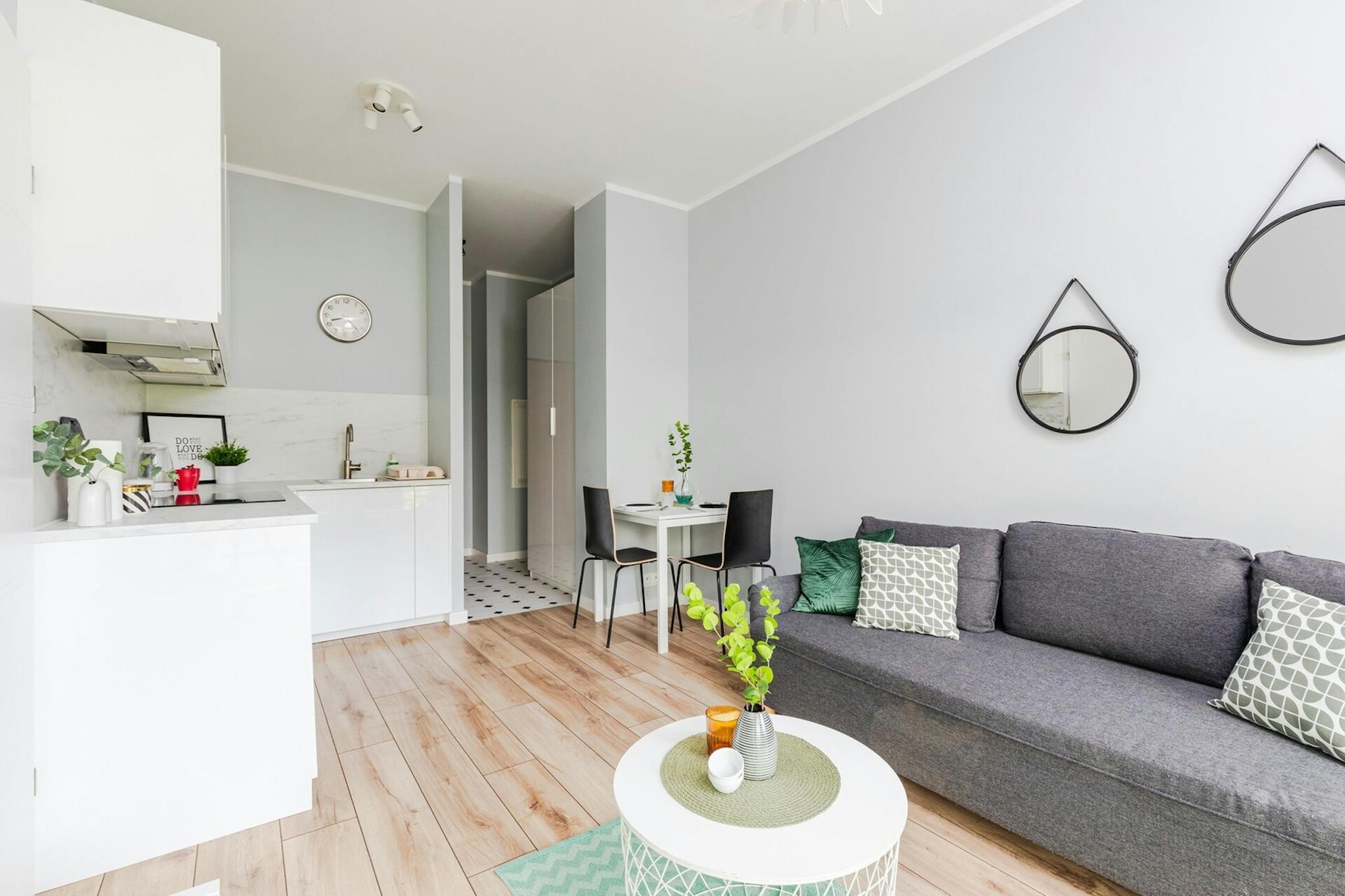 Światowida, Warsaw preview