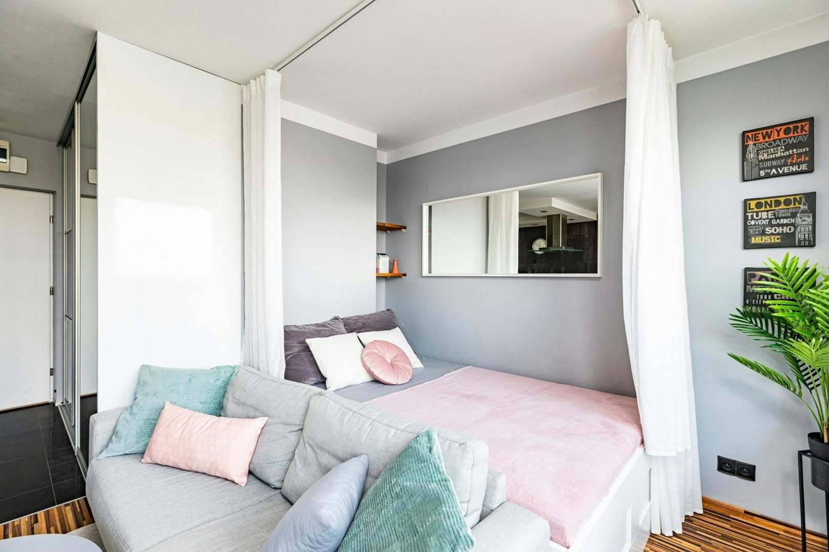 preview gallery tile