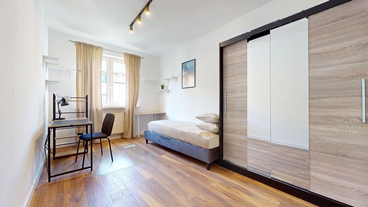 Private room for rent for PLN 1,980 per month in Warsaw, Powstańców Śląskich