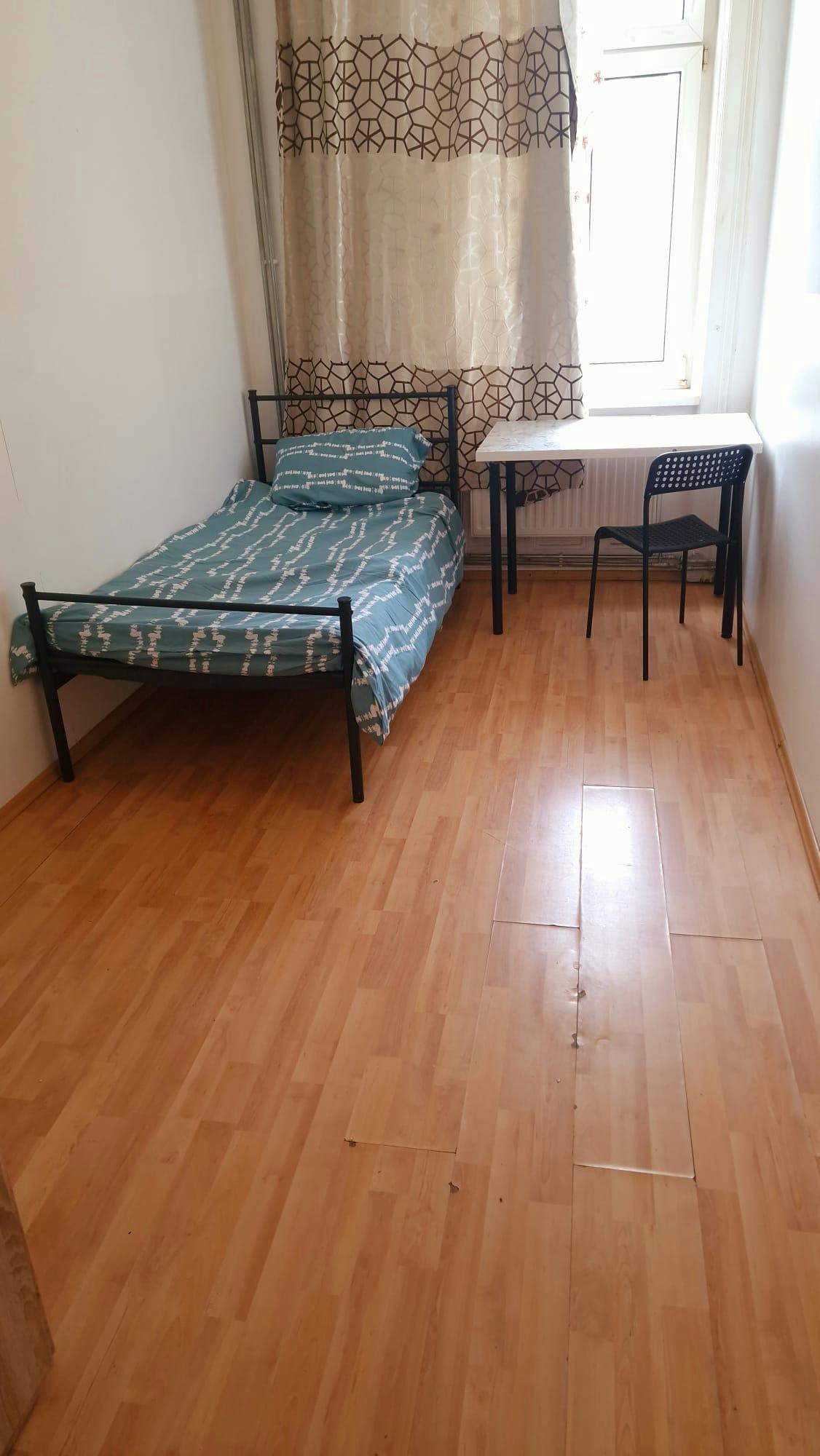 WG-Zimmer zu mieten für 480 € pro Monat in Vienna, Brünner Straße