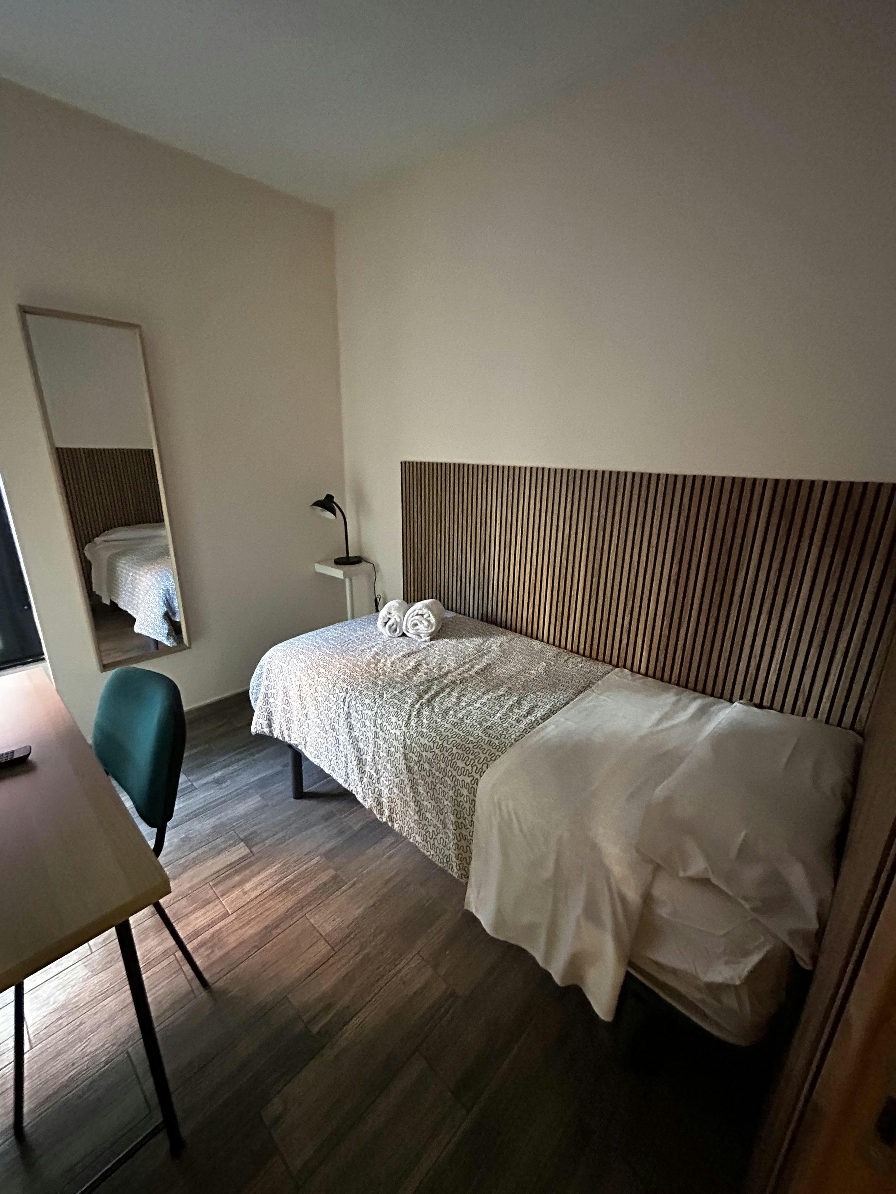 Privé kamer te huur voor € 490 per maand in León, Calle Tarifa