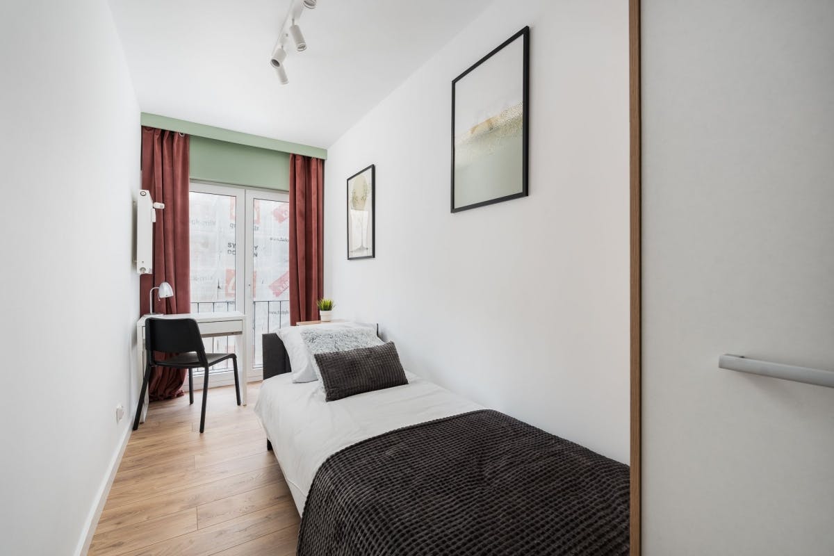 Chmielna, Warsaw preview