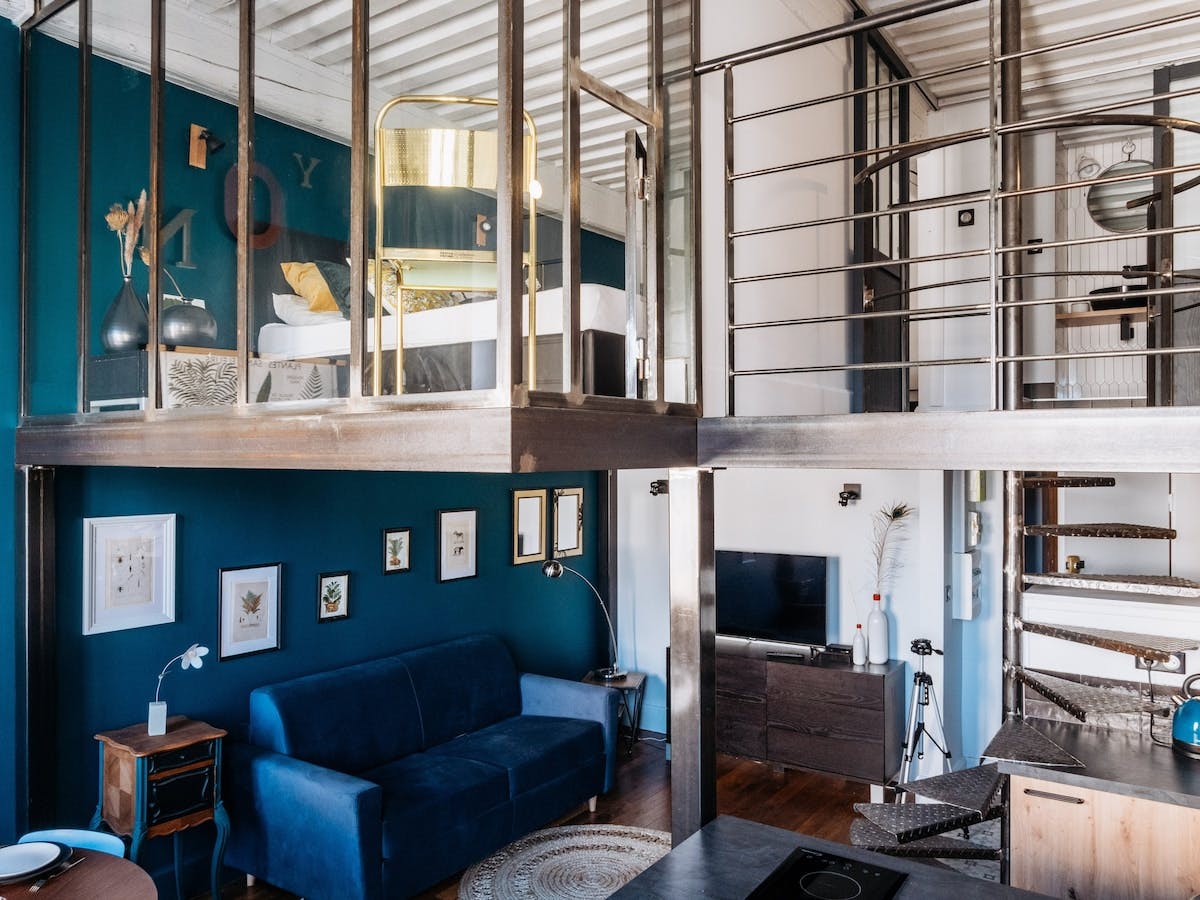 Apartament de închiriat pentru 1.400 EUR pe lună în Lyon, Rue Perrod