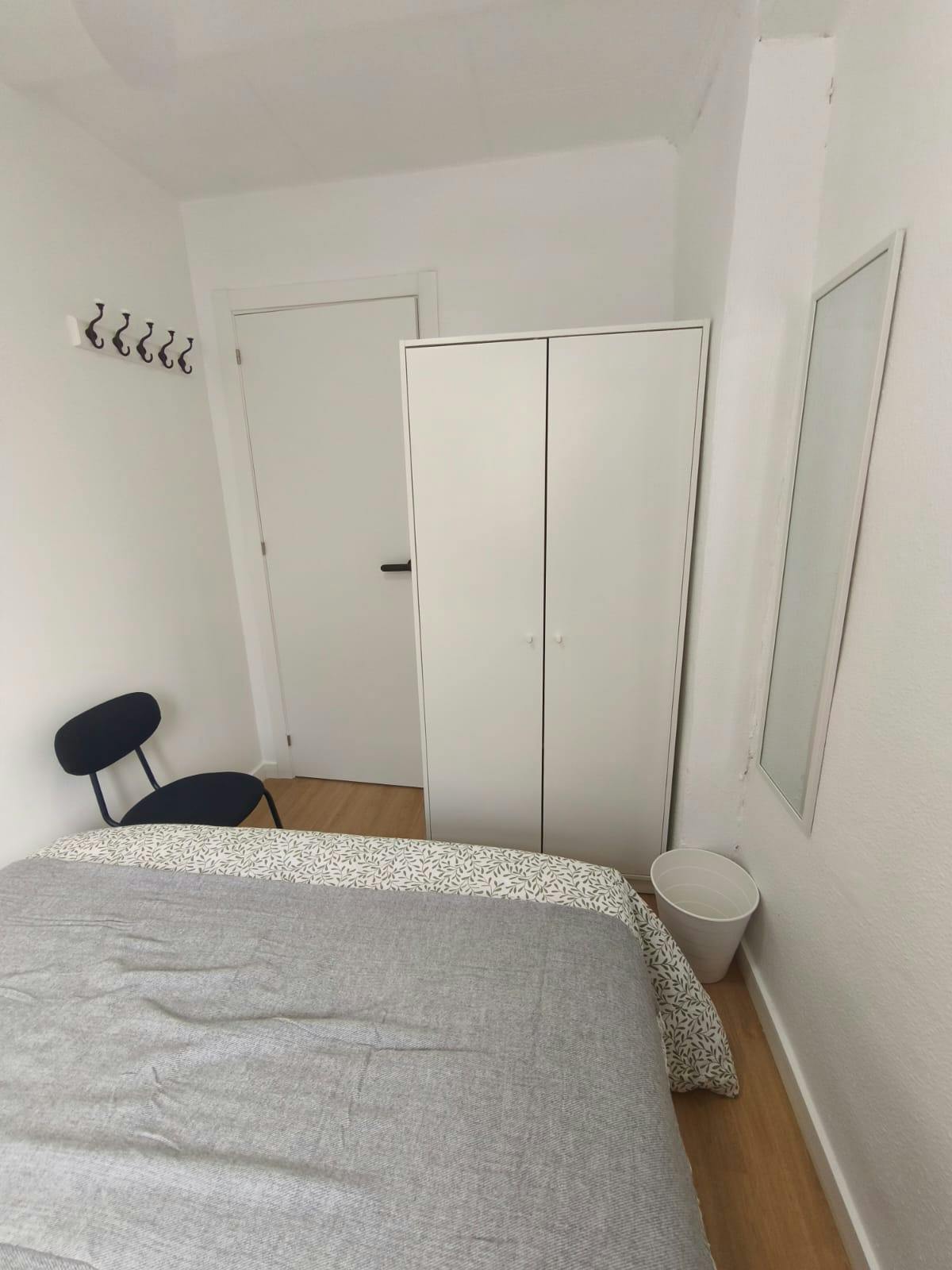 Single room Paiporta, 1 bed, 7m² — photo 4