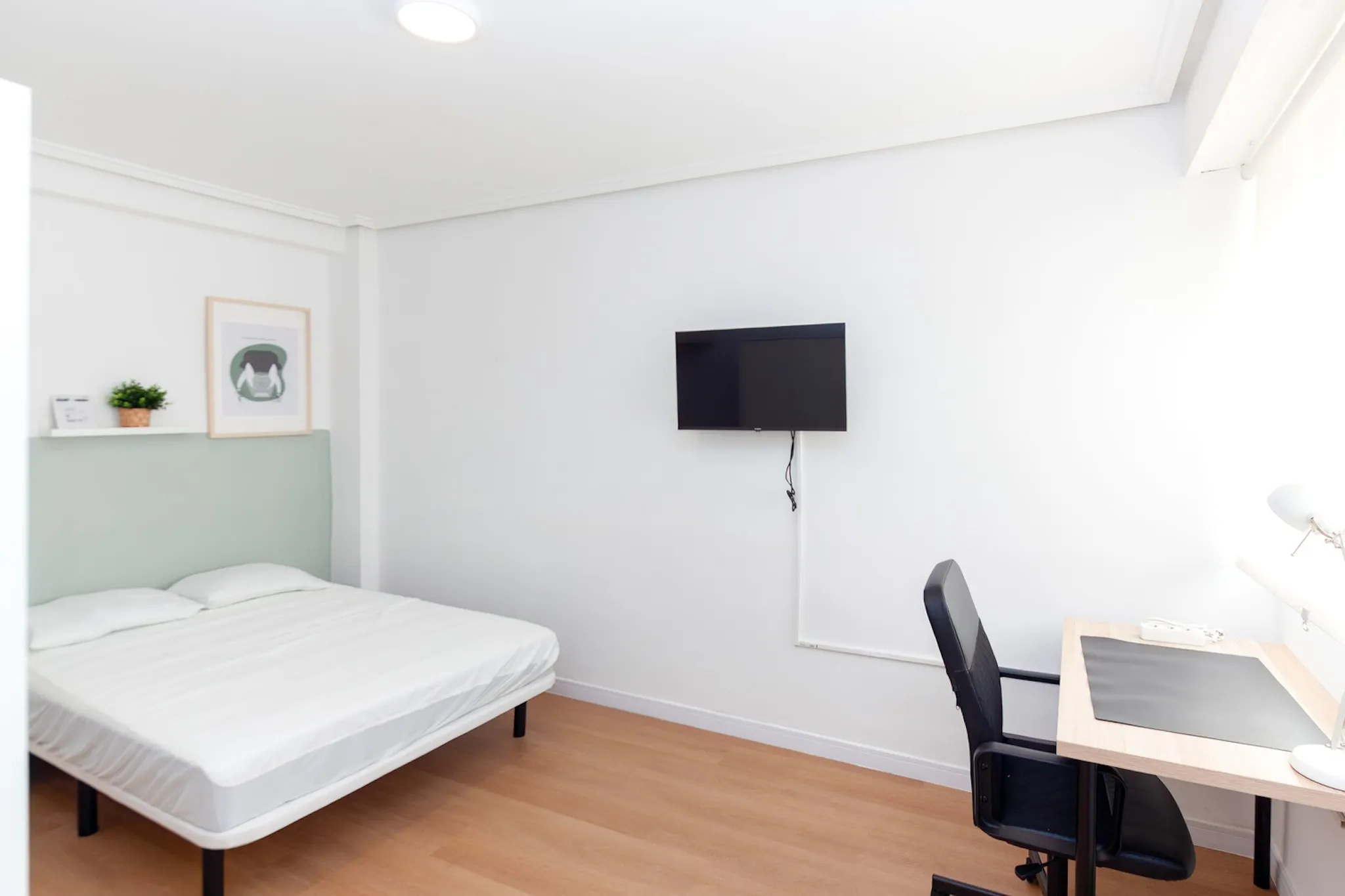 Carrer de l'Orient, Valencia preview