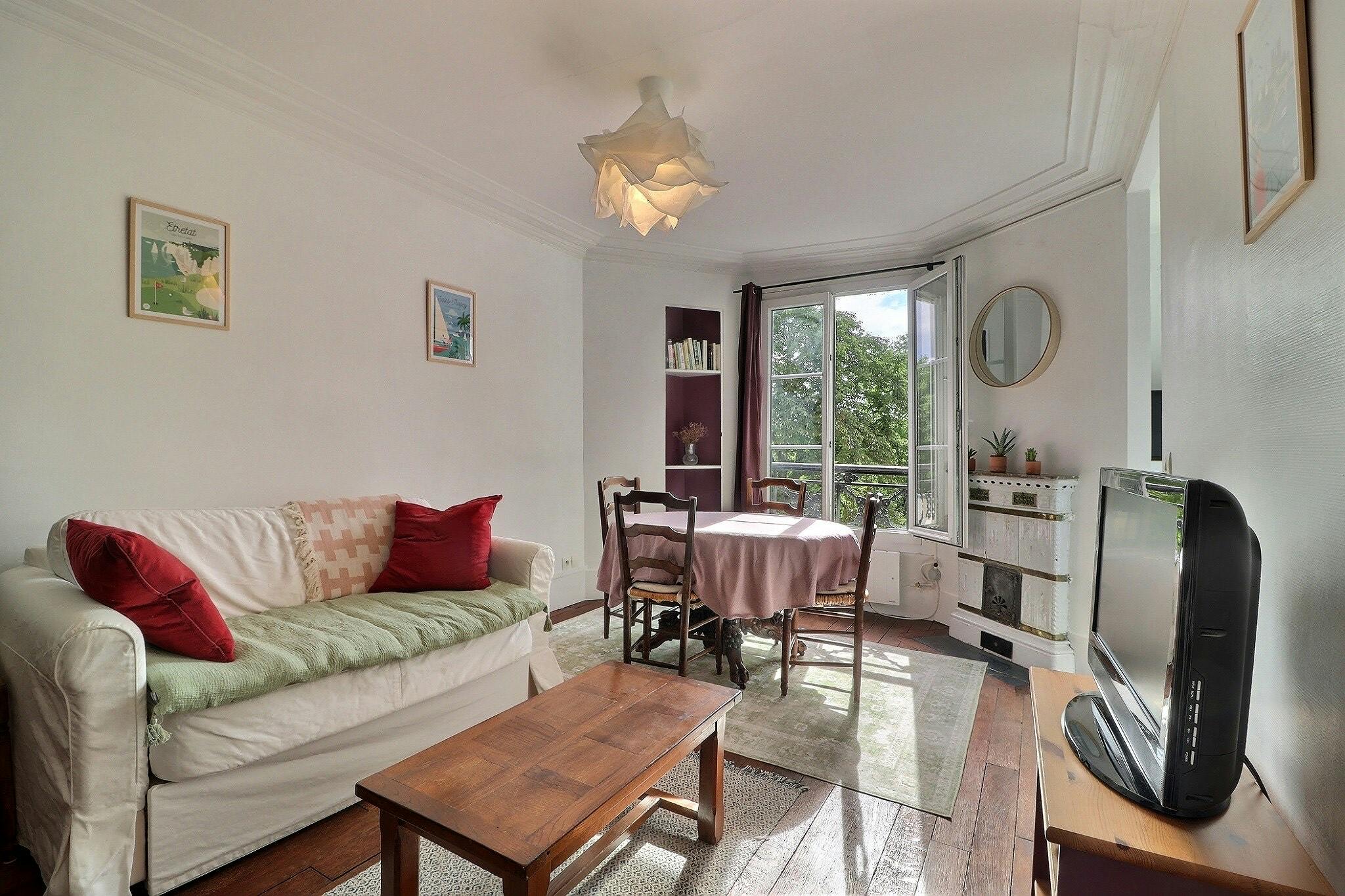 Rue Vaneau, Paris preview