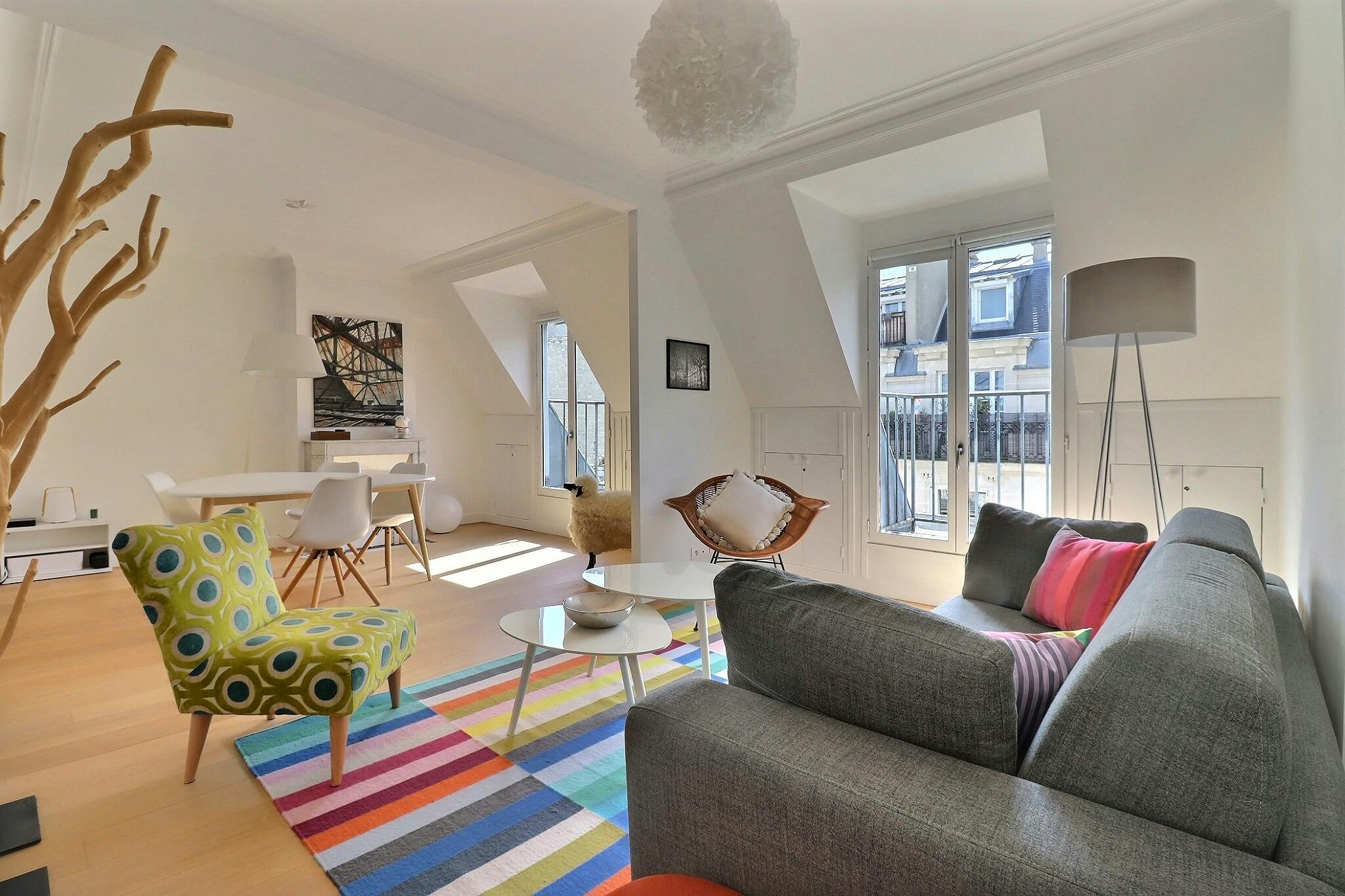 Apartment for rent for €2,438 per month in Paris, Rue Vineuse