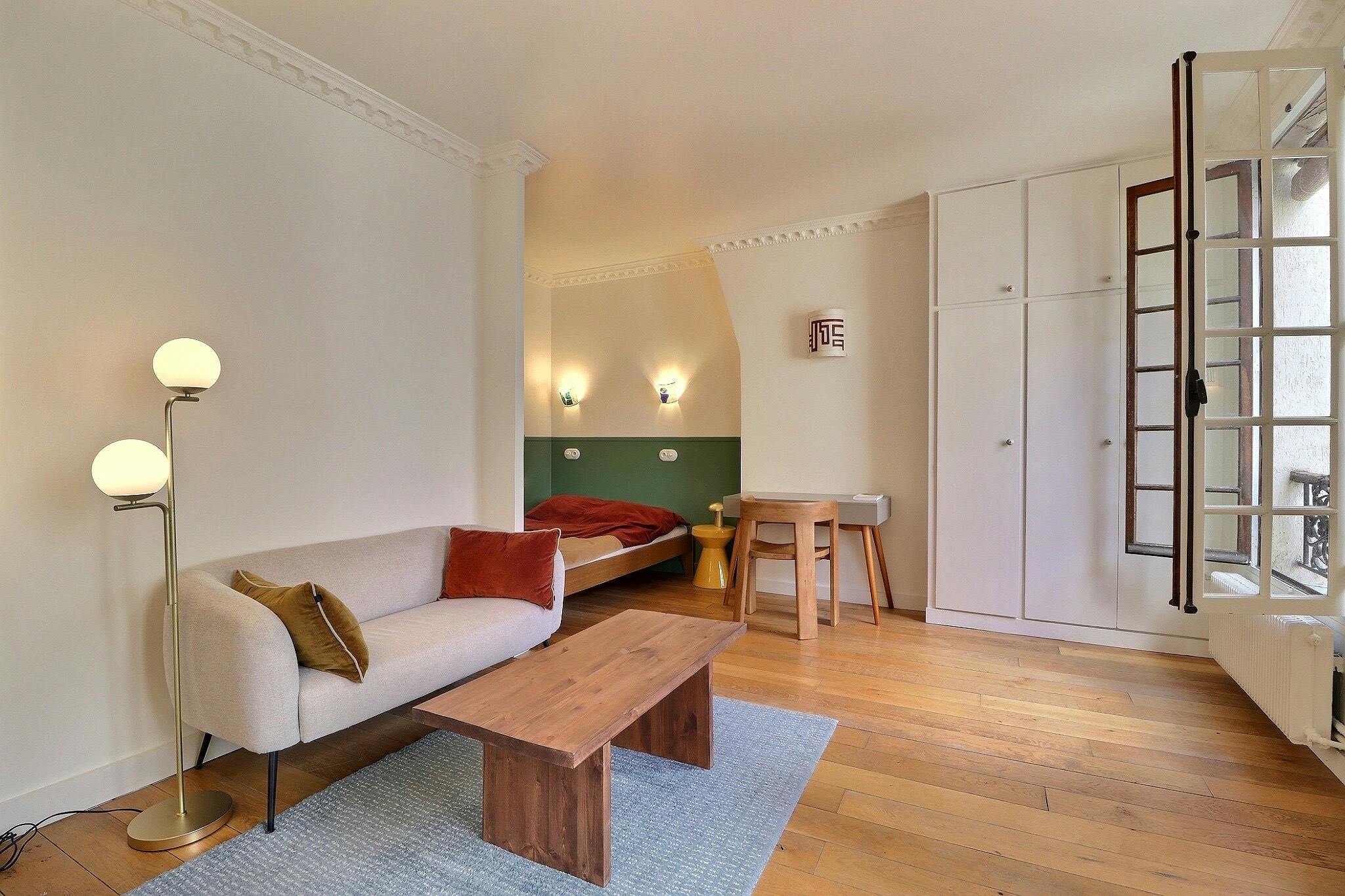 Rue Cler, Paris preview