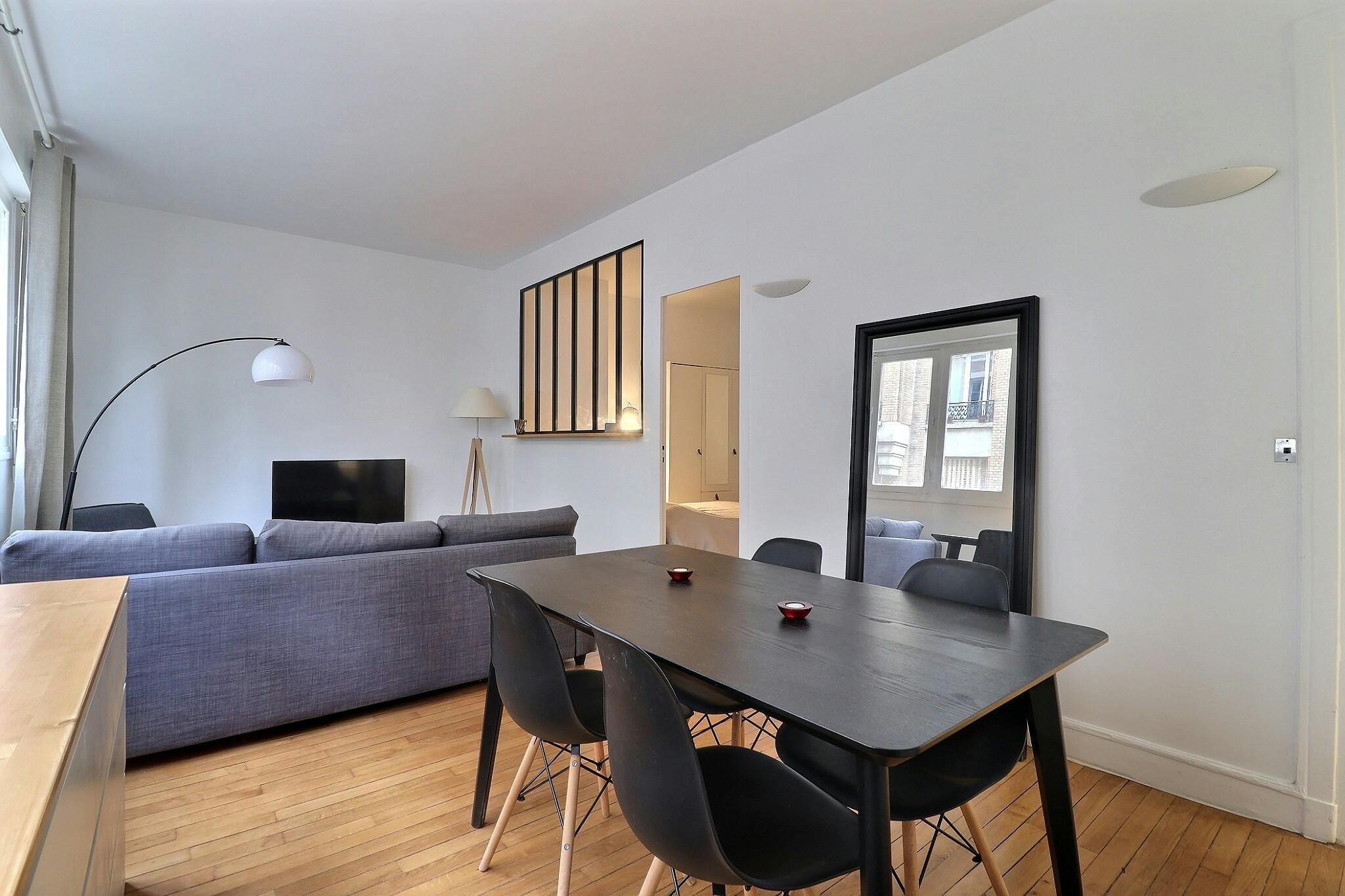 Villa Robert Lindet, Paris preview