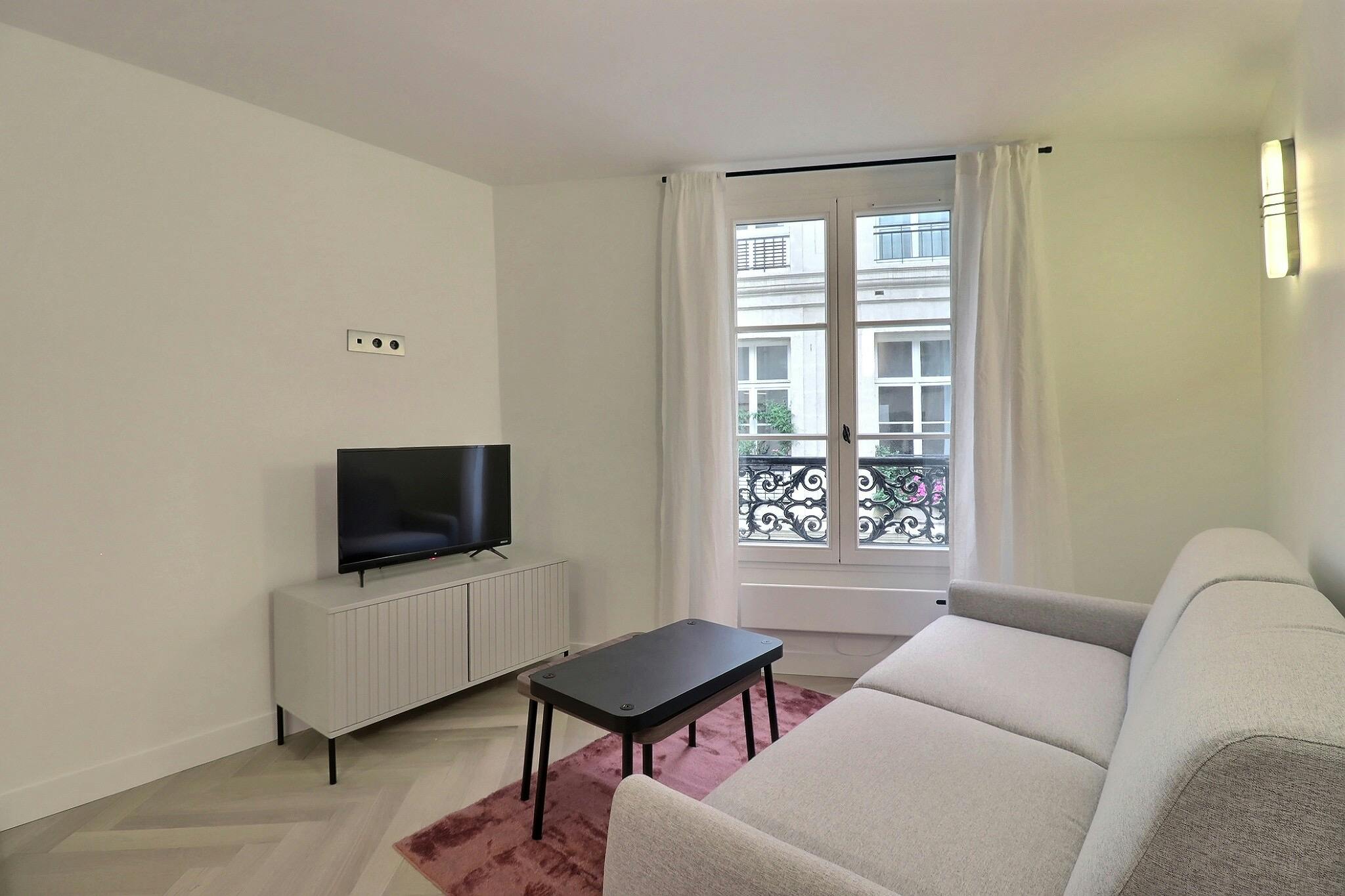 Rue de Savoie, Paris preview