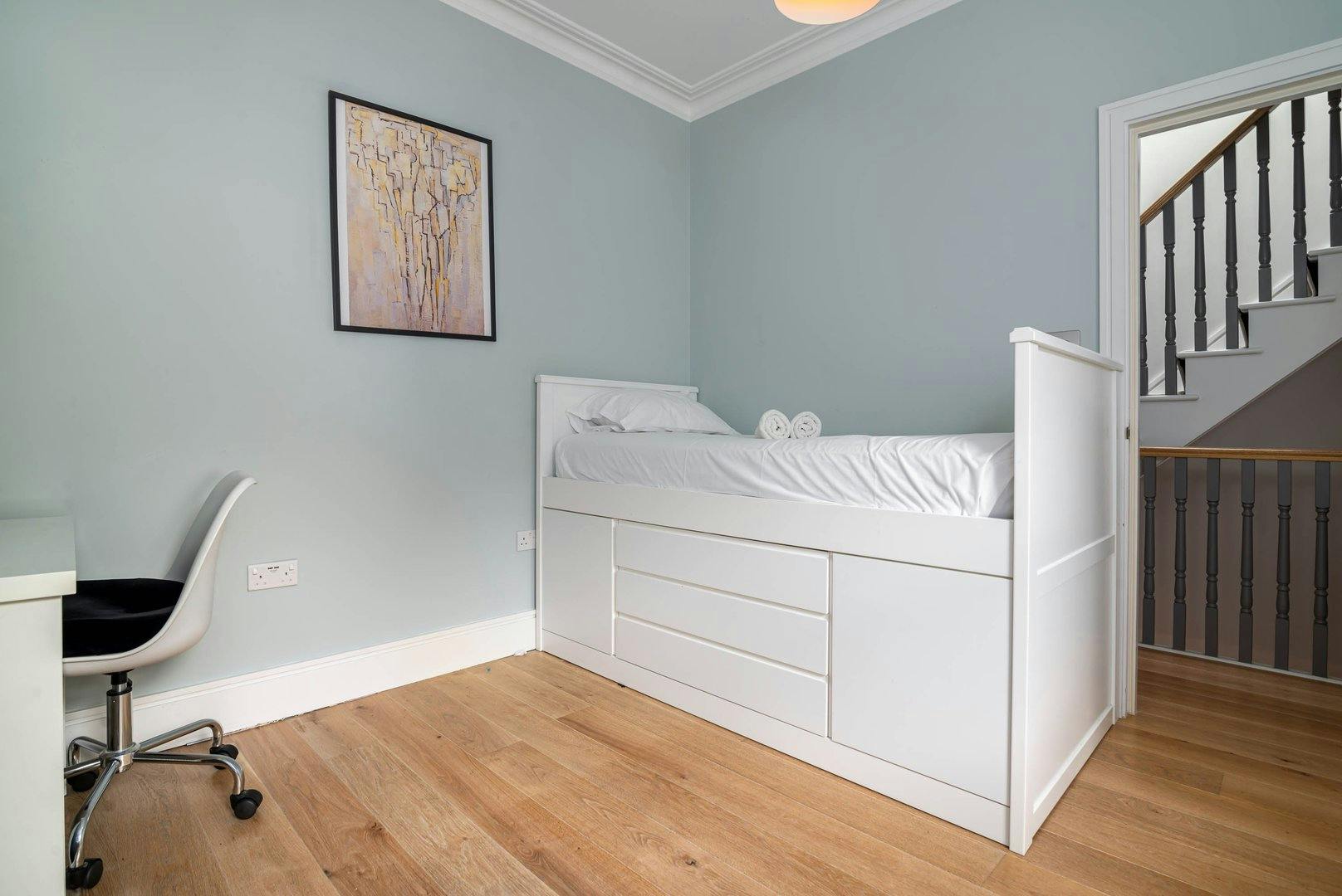Apartment London, 5 beds — photo 7