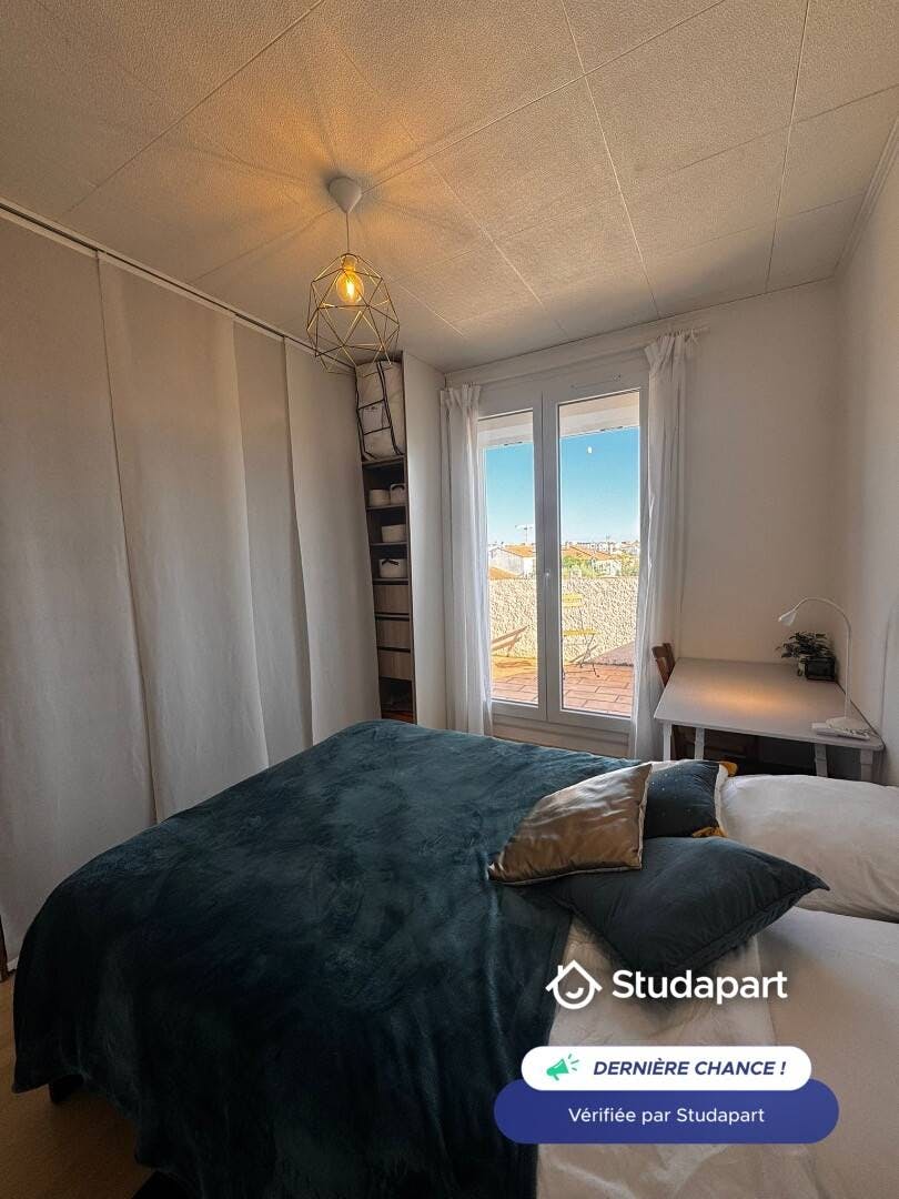Cameră privată de închiriat pentru 390 EUR pe lună în Béziers, Chemin de la Crouzette