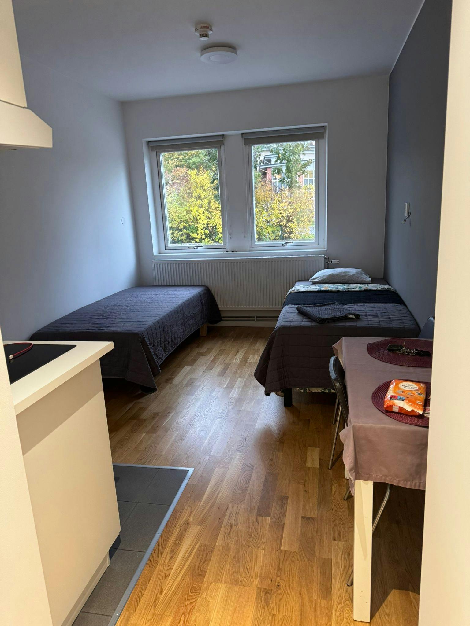 单间公寓 正在以 SEK 8,601 的月租出租，其位于 Sollentuna, Domherrevägen