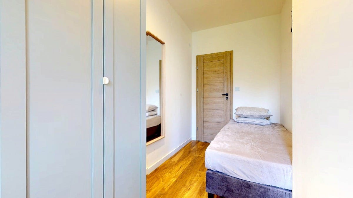 Powstańców Śląskich, Warsaw preview