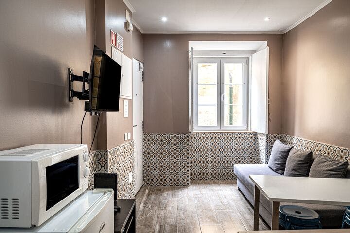 Apartment for rent for €750 per month in Lisbon, Beco do Forno do Sol