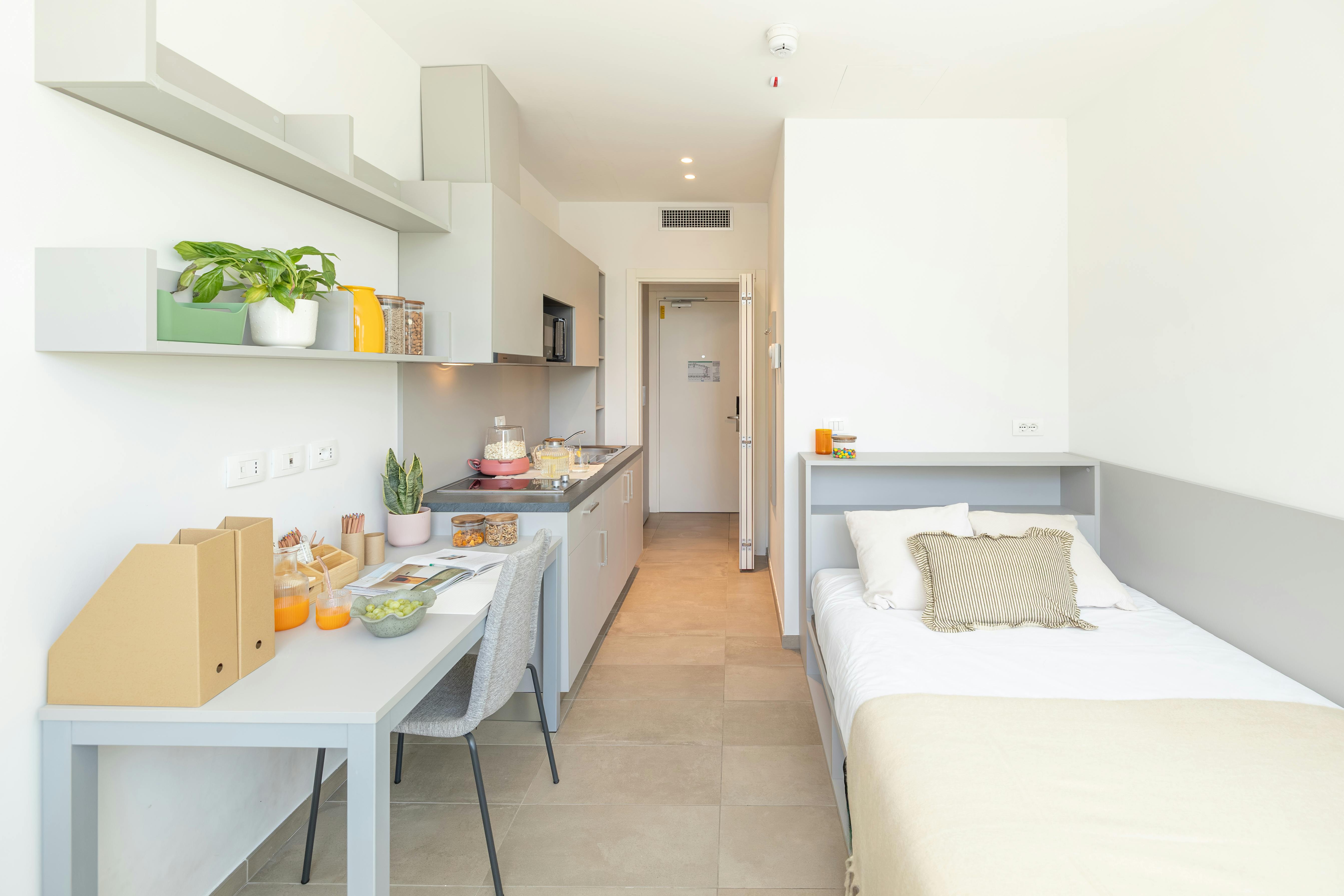 单间公寓 正在以 €1,185 的月租出租，其位于 Florence, Viale della Toscana 