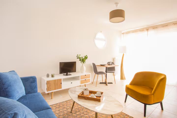 Appartement à louer pour 1 150 €/mois à Villeneuve-lès-Avignon, Rue Justine Favart