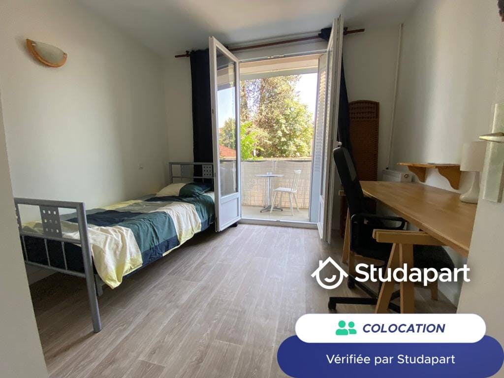 Private room for rent on Avenue Gabriel Péri, Saint-Martin-d’Hères - Vista 5