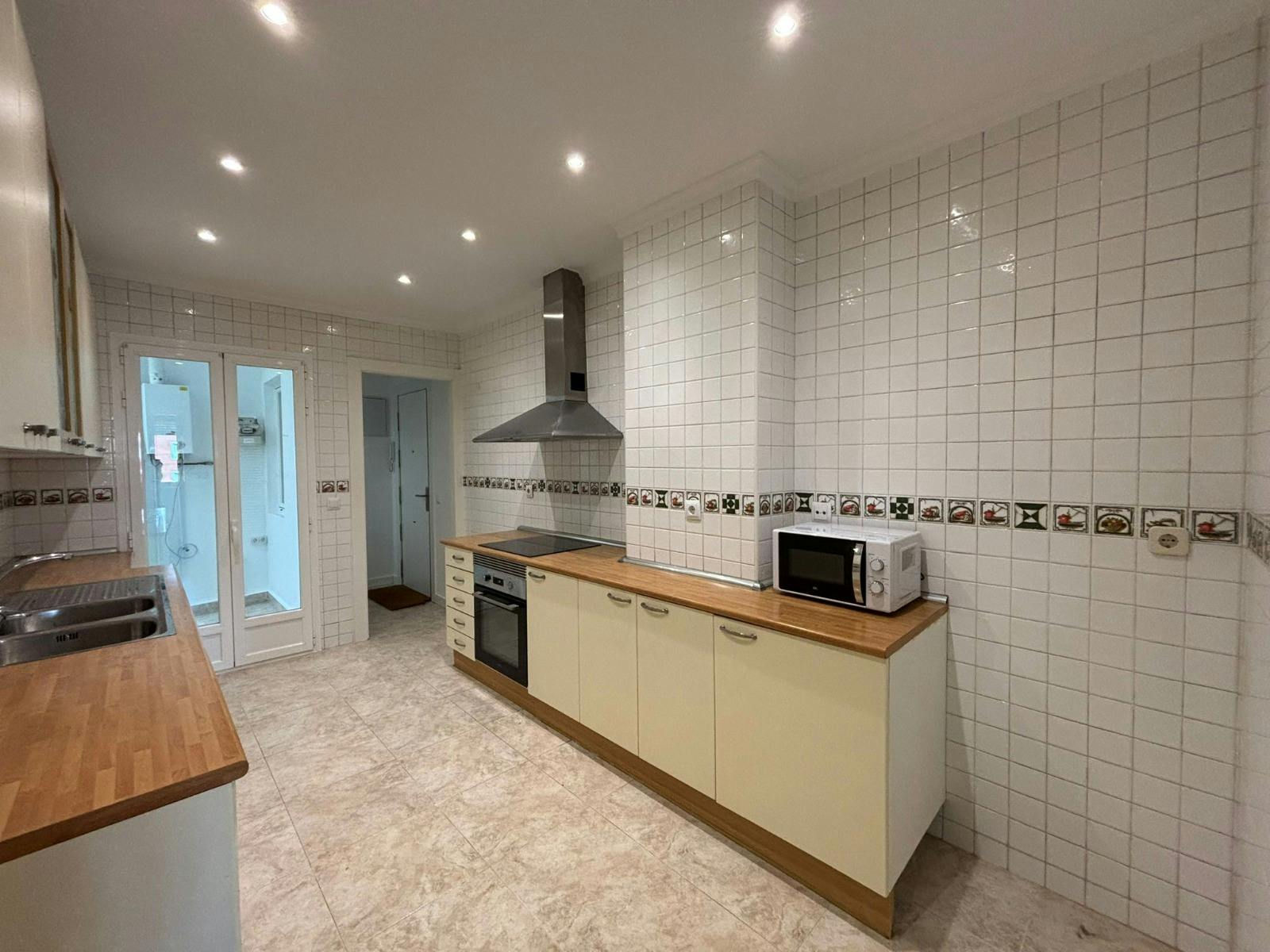 Single room Madrid, 1 bed, 15m² — photo 1