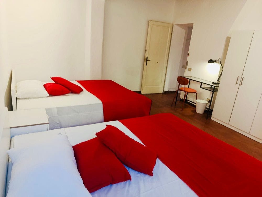 Спільна кімната за оренду для 399 EUR на місяць у Florence, Via Francesco Calzolari