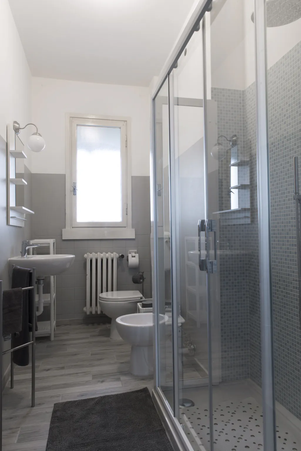 Via Federico Engels, Milan preview