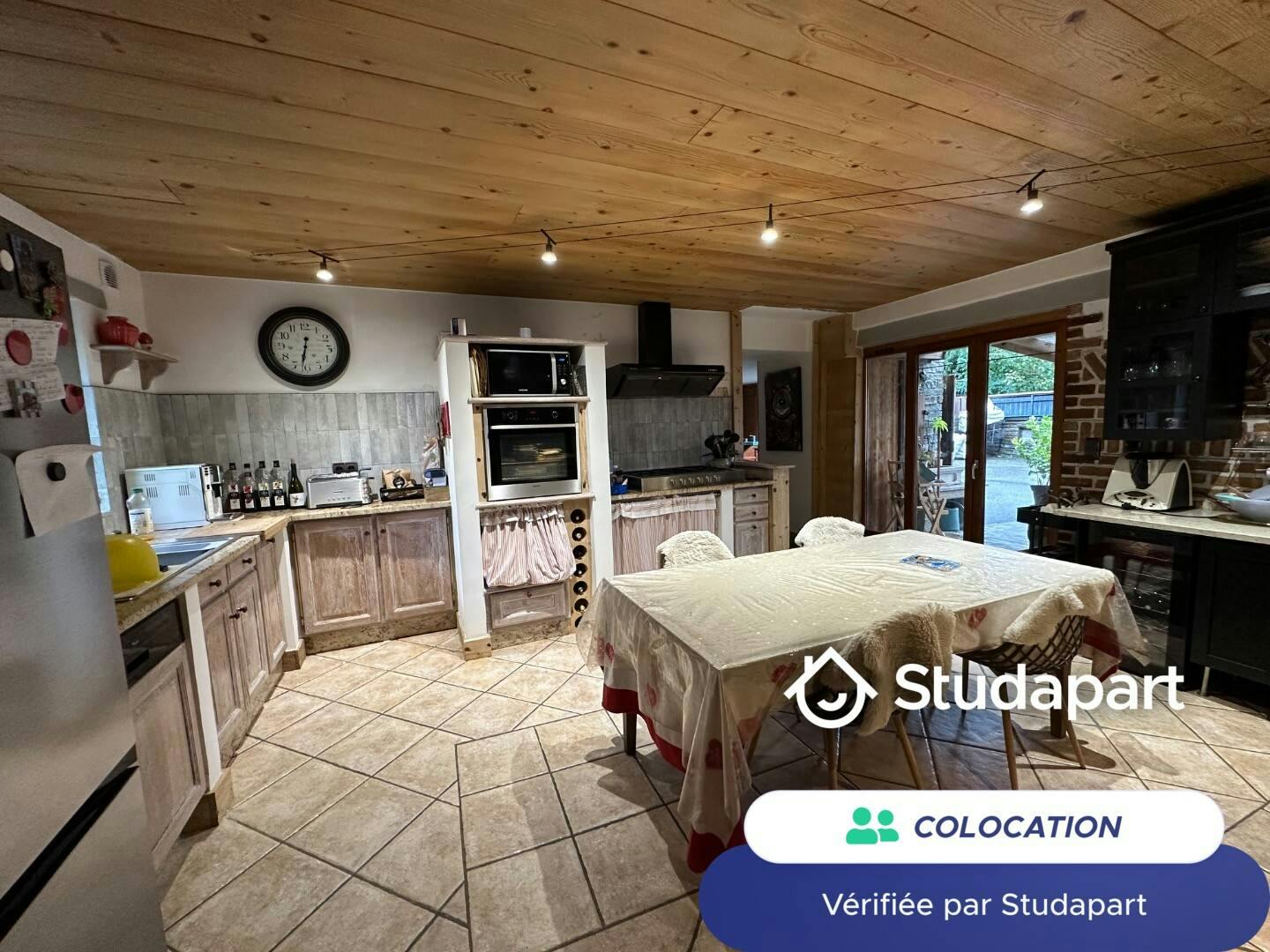 Private room for rent for €500 per month in Coise-Saint-Jean-Pied-Gauthier, Impasse des Sables