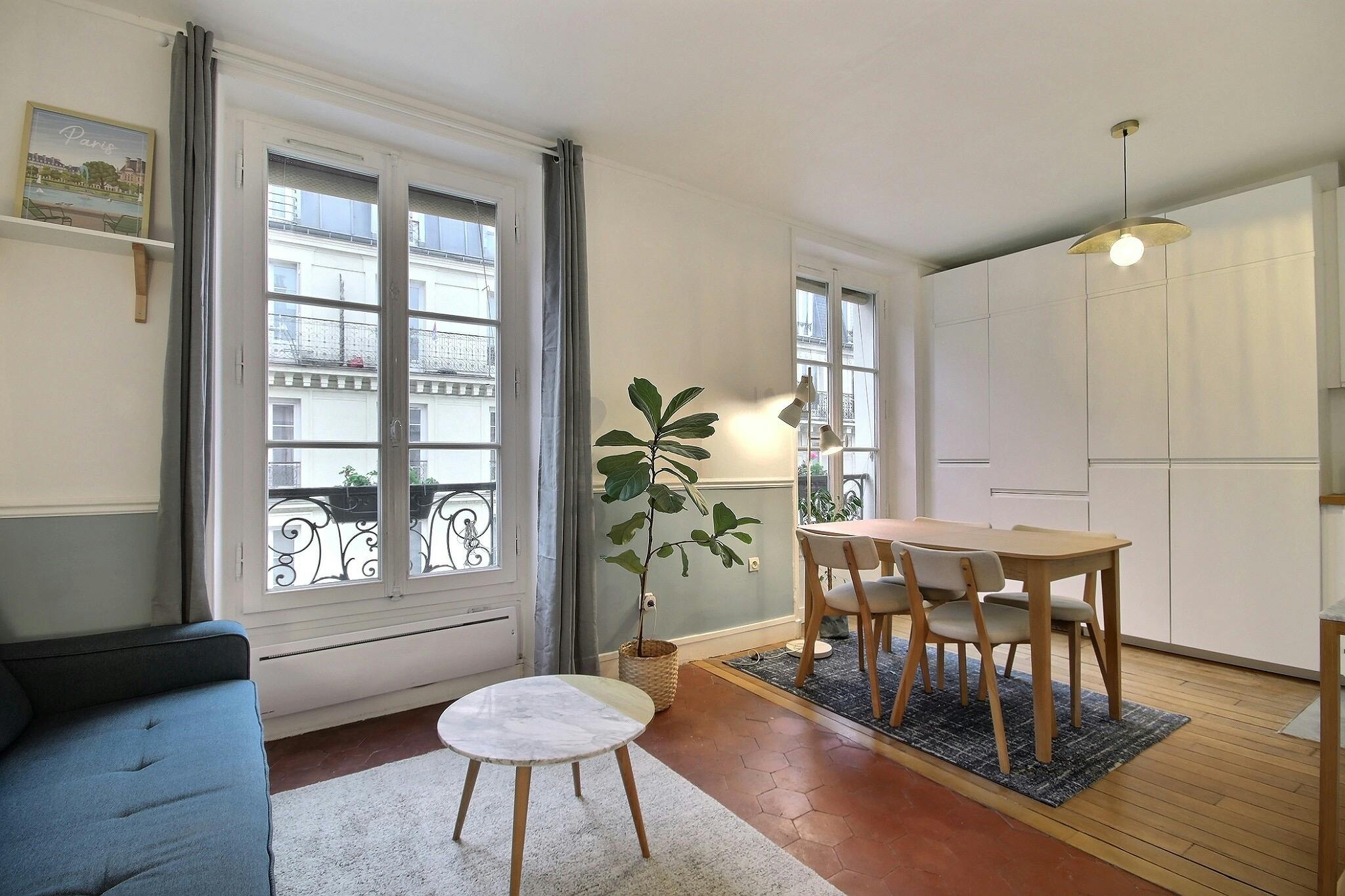 公寓 正在以 €1,582 的月租出租，其位于 Paris, Rue Leriche