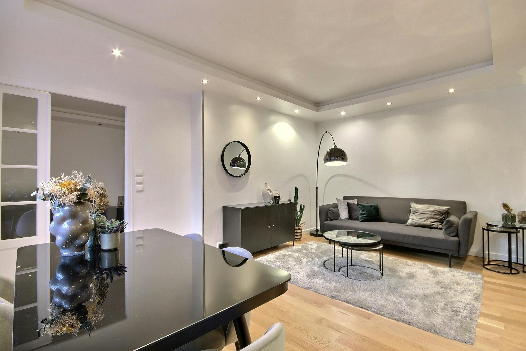 Apartment for rent for €2,581 per month in Paris, Rue George Sand