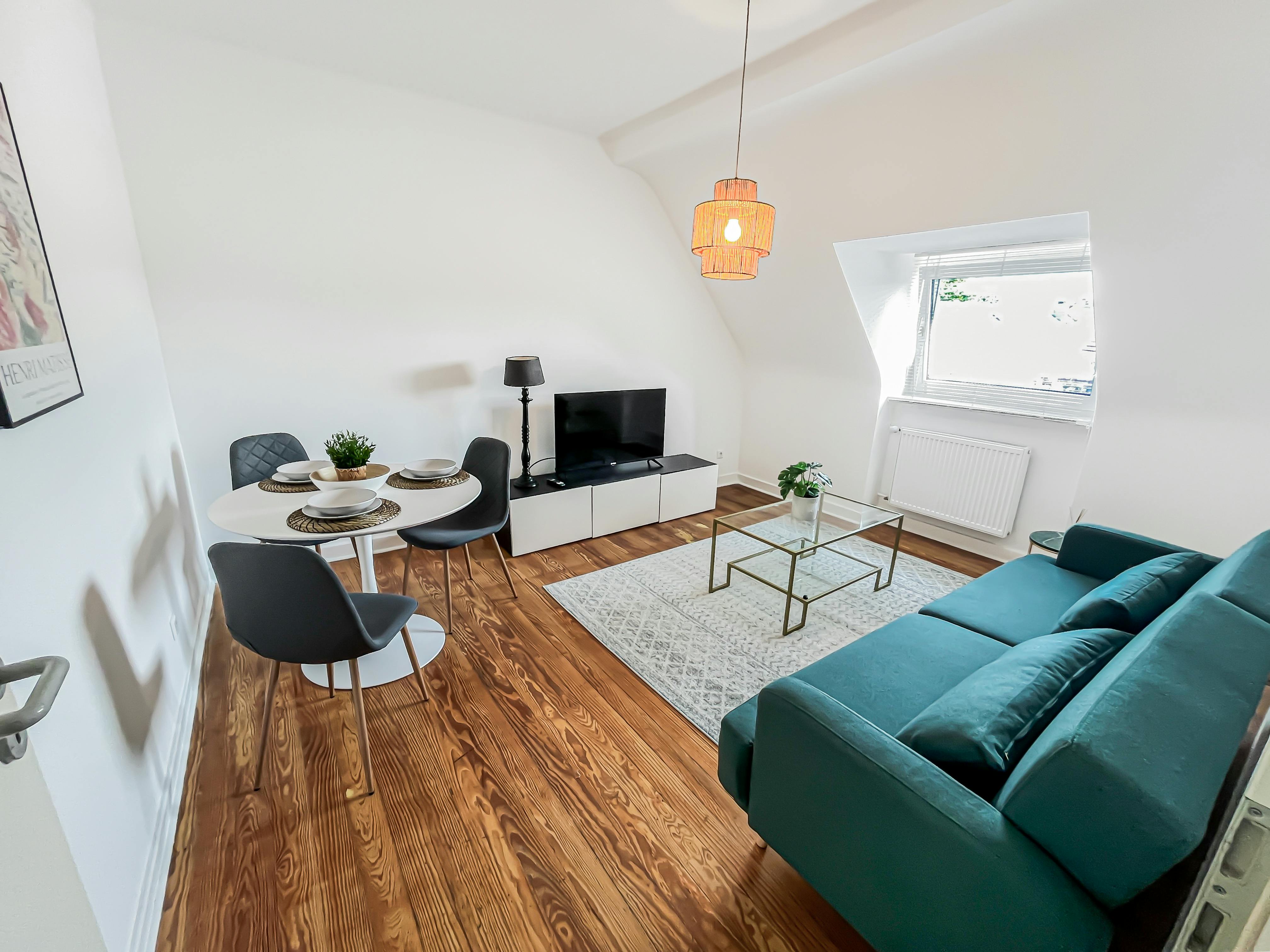 Apartment for rent for €1,300 per month in Ludwigshafen am Rhein, Maximilianstraße