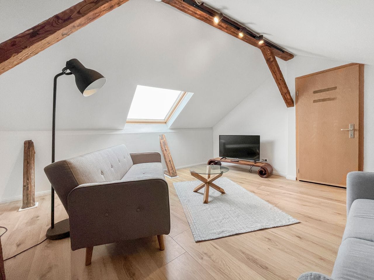 Apartament de închiriat pentru 1.450 EUR pe lună în Ludwigshafen am Rhein, Weißenburger Straße