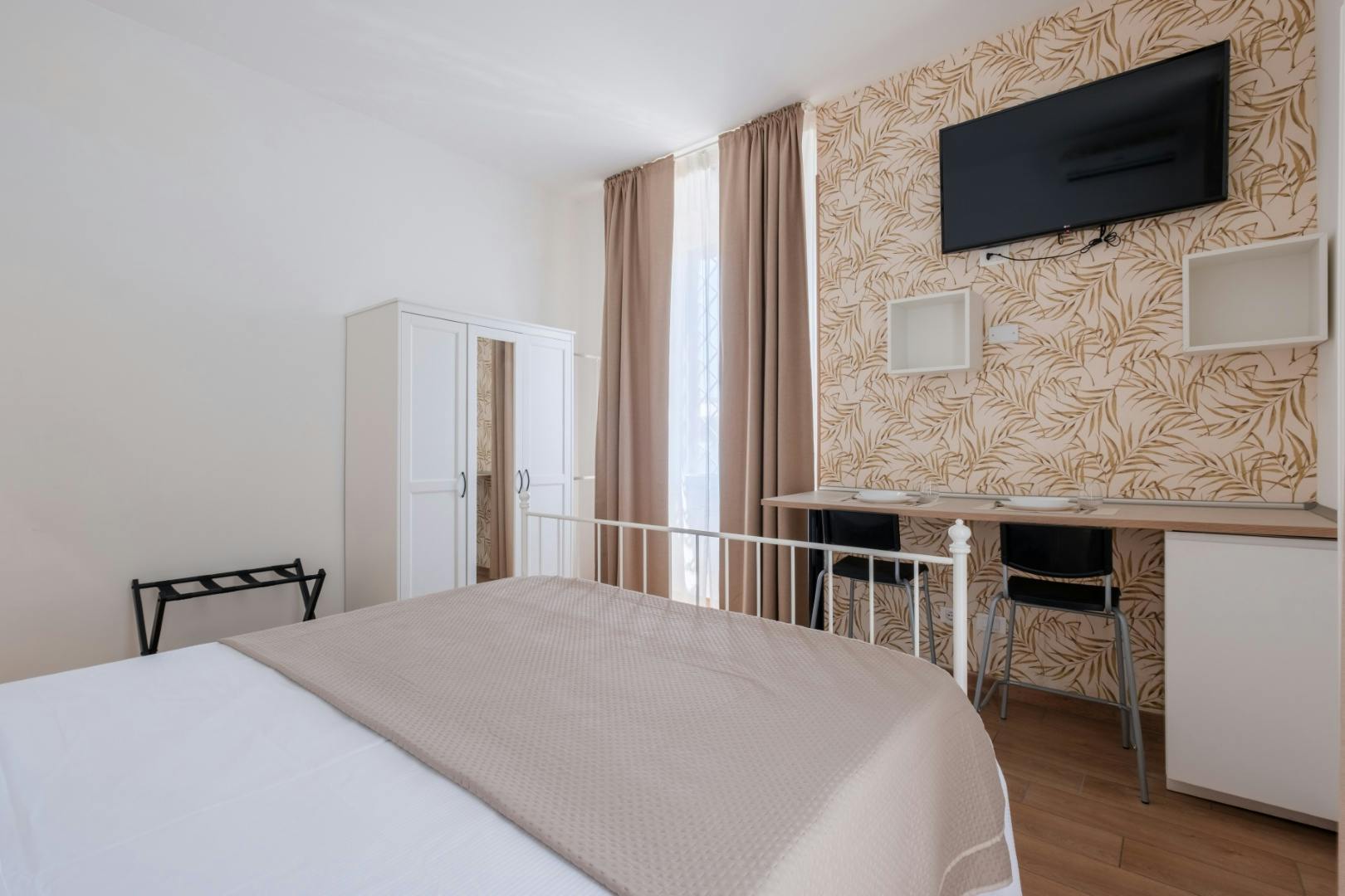 Студия сдается в аренду за 1 200 € в месяц в Bologna, Via de' Carracci