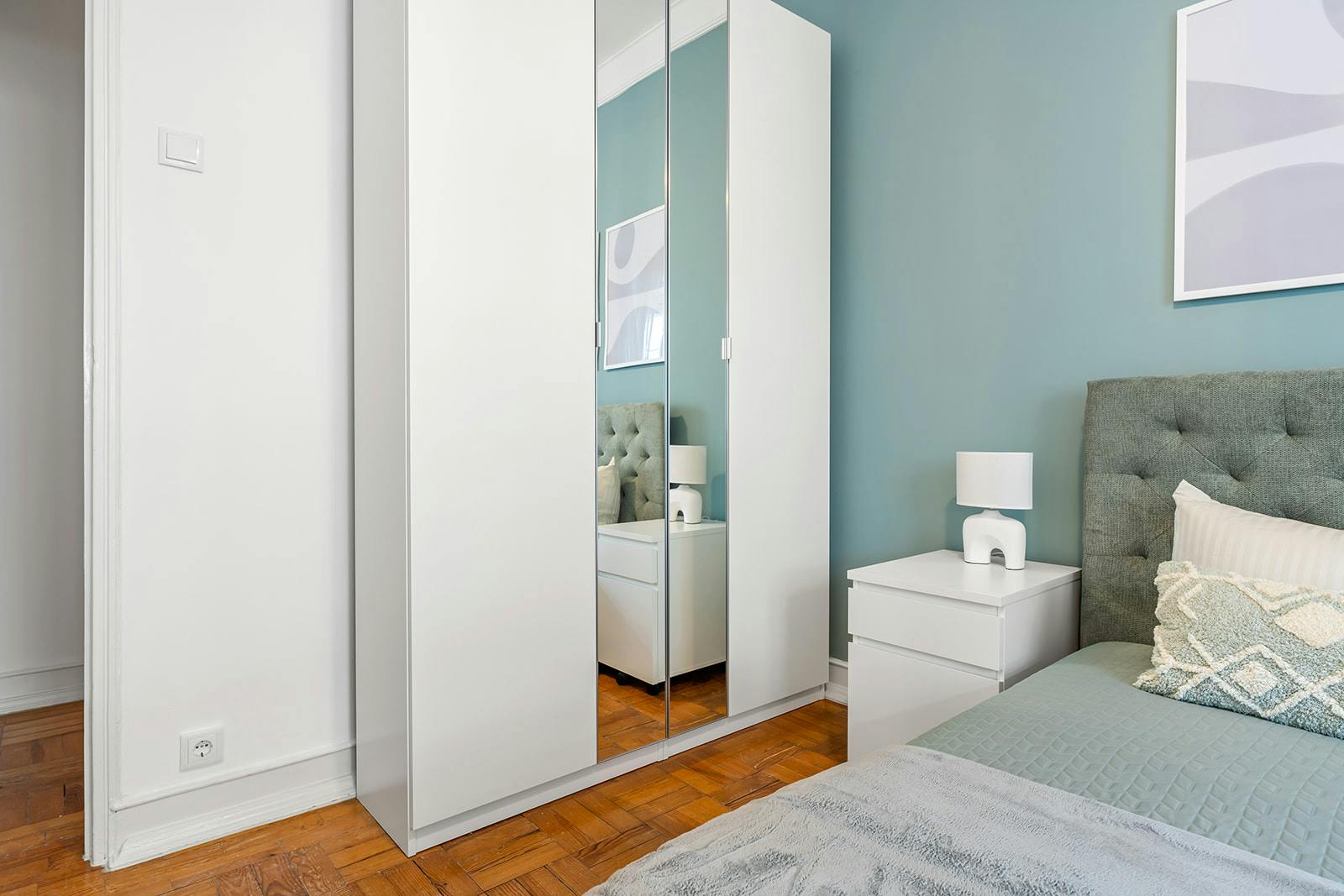 preview gallery tile