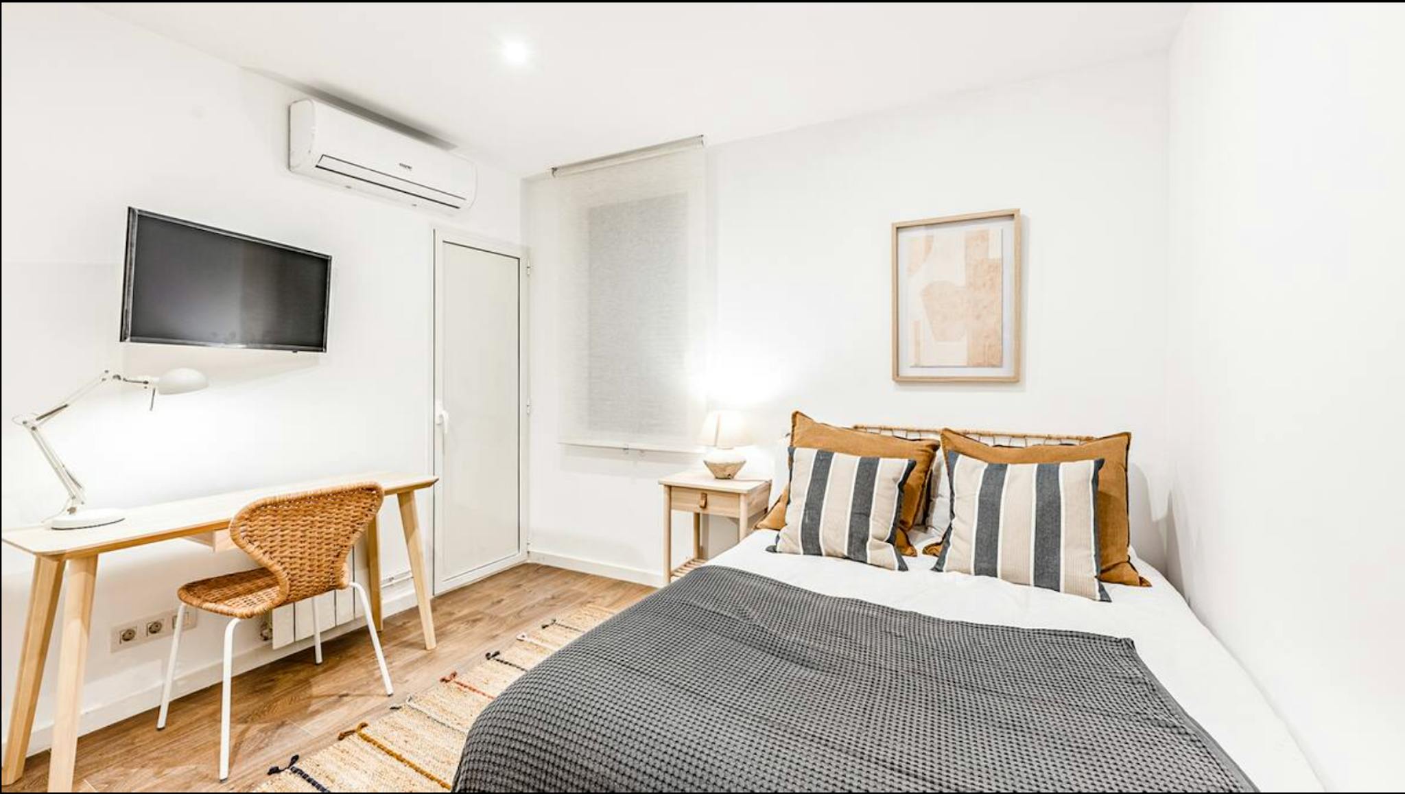 Carrer de Felip II, Barcelona preview