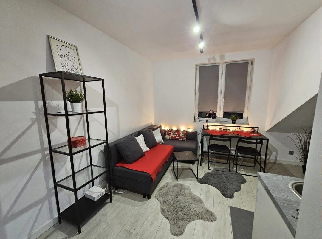 Kawalerka do wynajęcia za 2300 zł miesięcznie w mieście Kraków, Edmunda Wasilewskiego