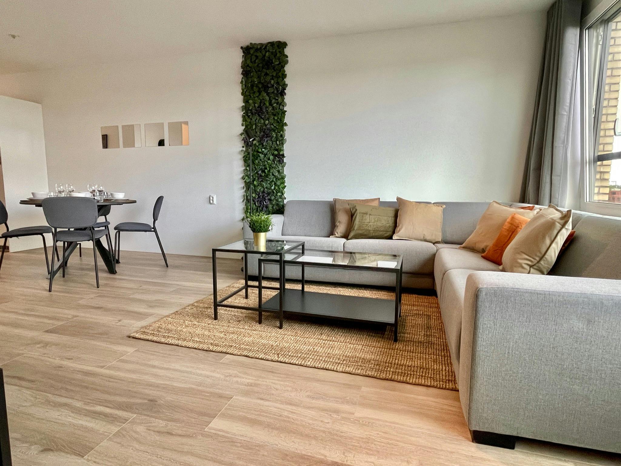 Appartement te huur voor € 2.400 per maand in Utrecht, Van Vollenhovenlaan