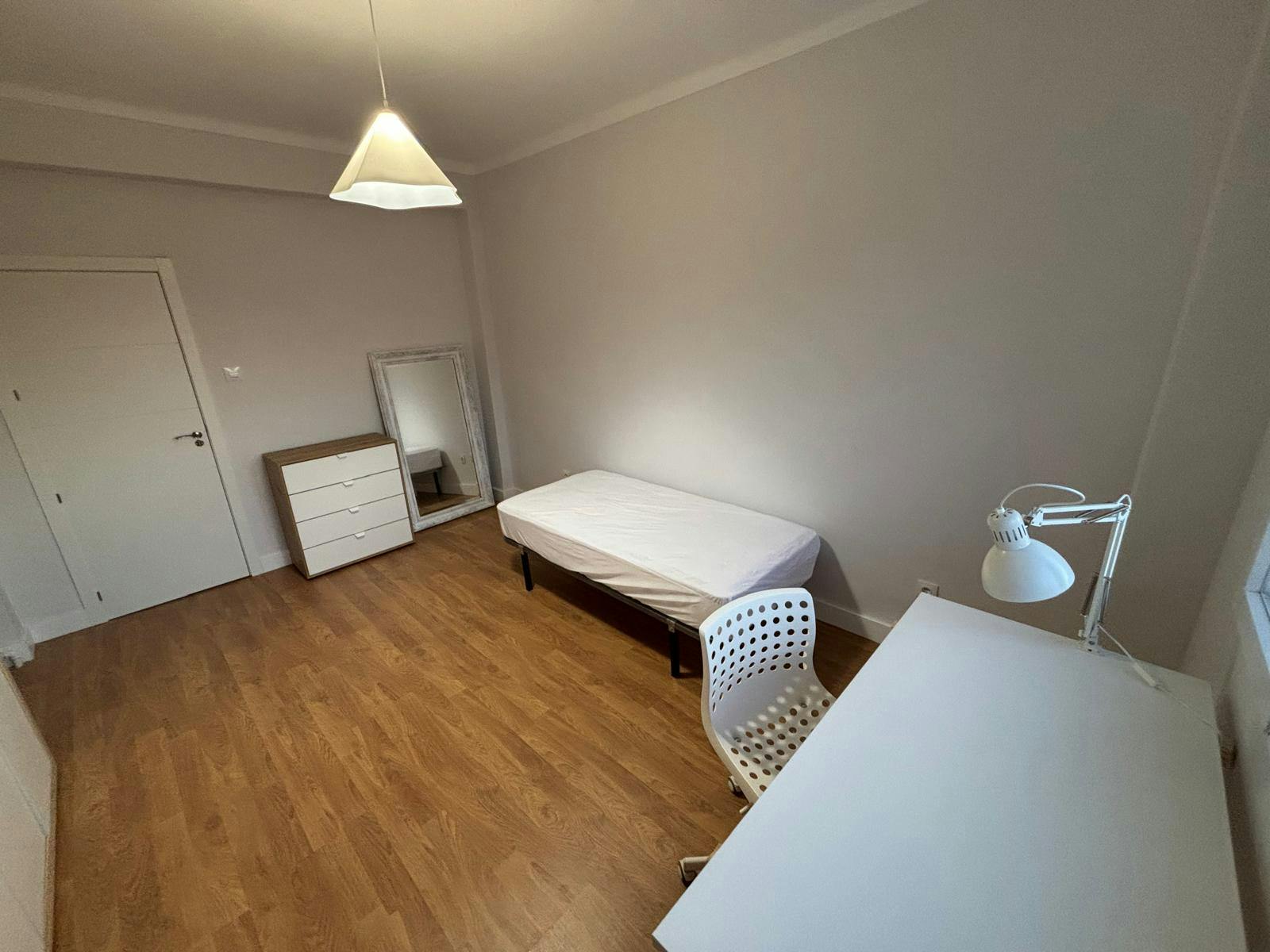 Single room Cartagena, 1 bed, 12m² — photo 8
