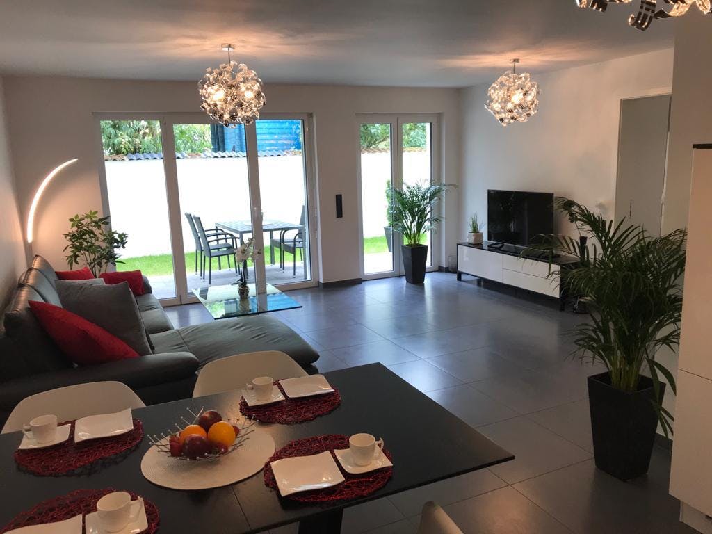 Appartement à louer pour 2 500 €/mois à Koblenz, Frankenstraße